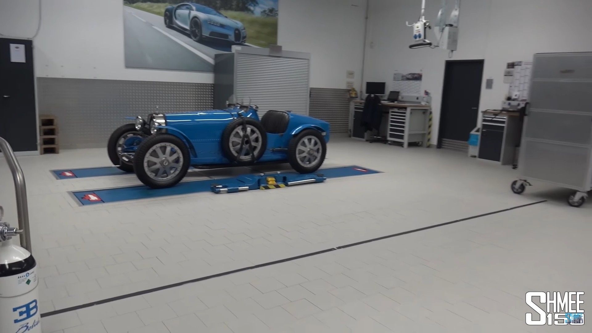 1920x1080 Bugatti's Secret Workshop Hosts an Exclusive Bolide Walkaround and Startup, Desktop