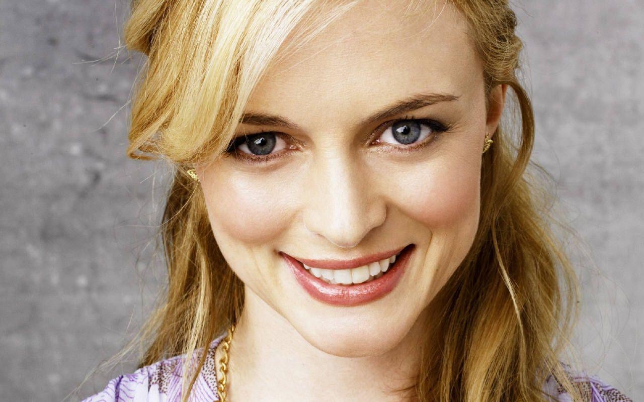 1280x800 Heather Graham Smile HD Wallpaper, Desktop