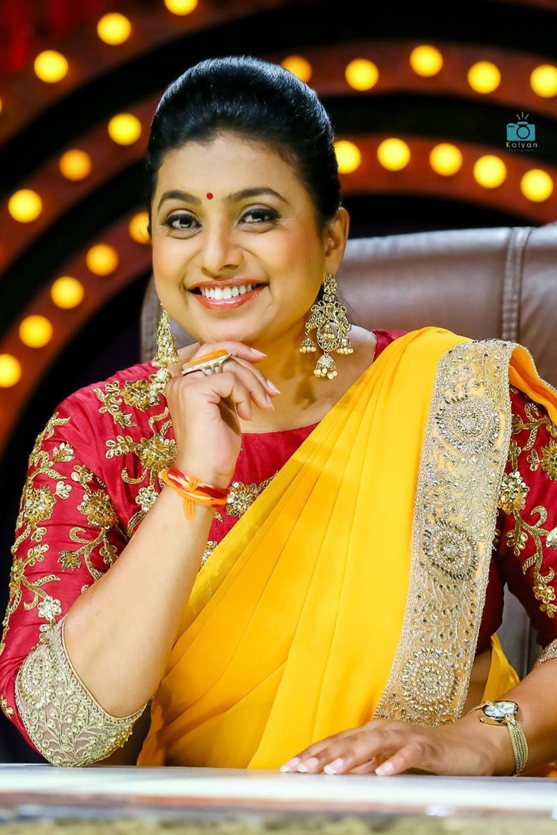 800x1200 Tamil Golden Actress Roja Glams Saree Pics, Phone