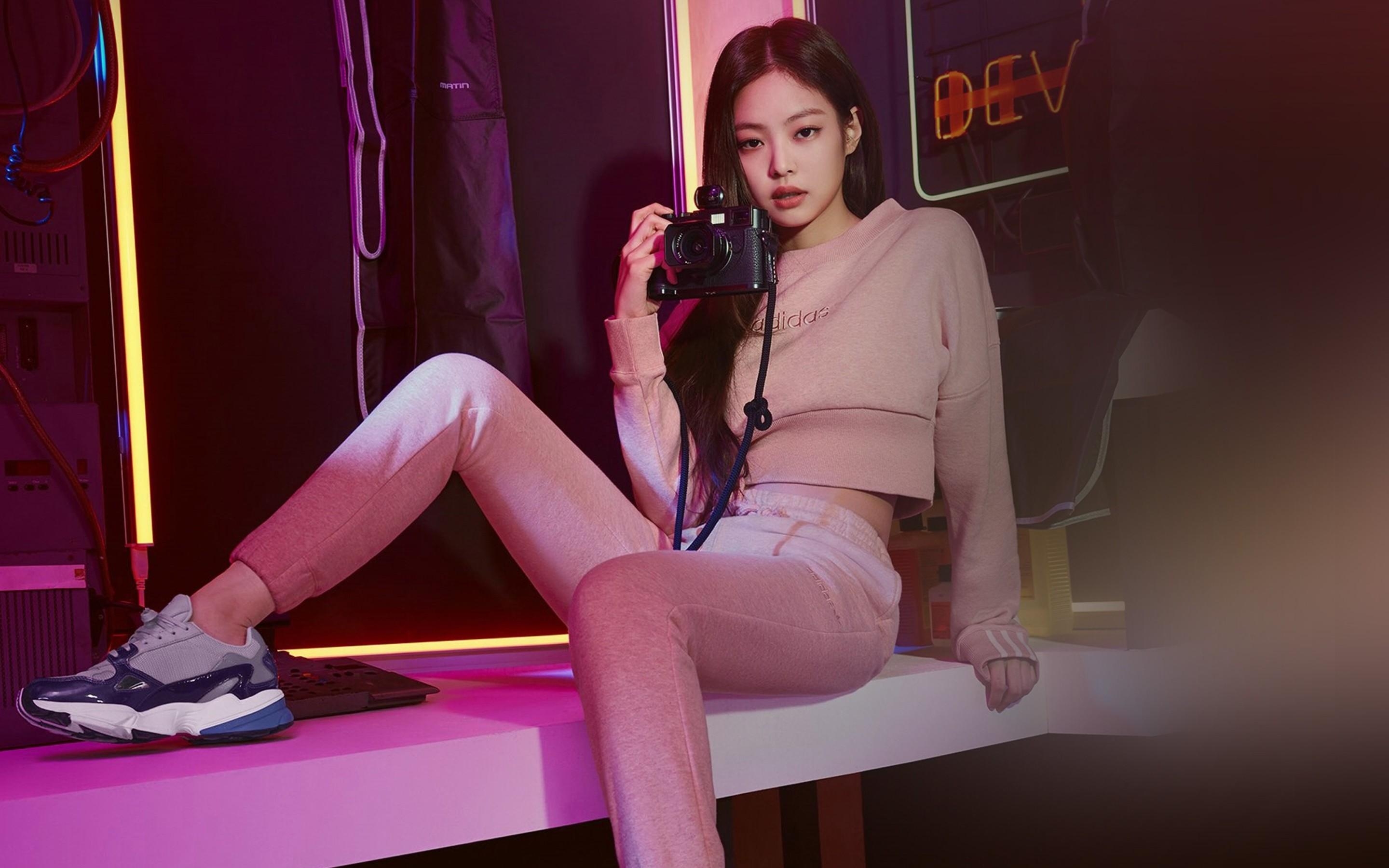 2880x1800 Blackpink Jennie Adidas Macbook Pro Retina HD 4k, Desktop