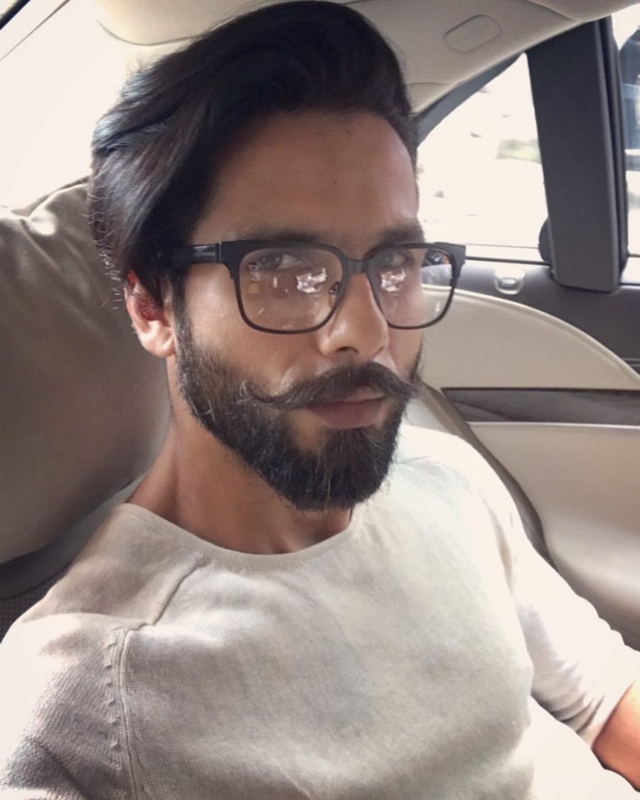 900x1130 Shahid Kapoor Latest Picture And HD Wallpaper, Phone