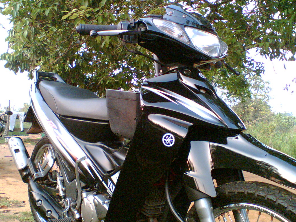 1030x770 My Yamaha 125ZR, Desktop