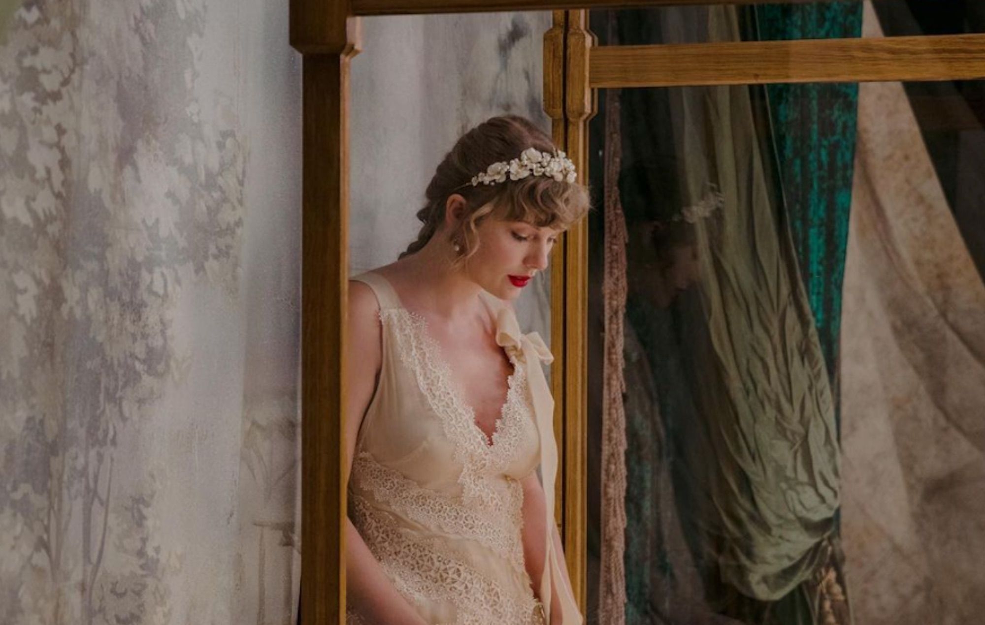 2000x1270 Taylor Swift to release surprise ninth album 'Evermore' tonight, Desktop