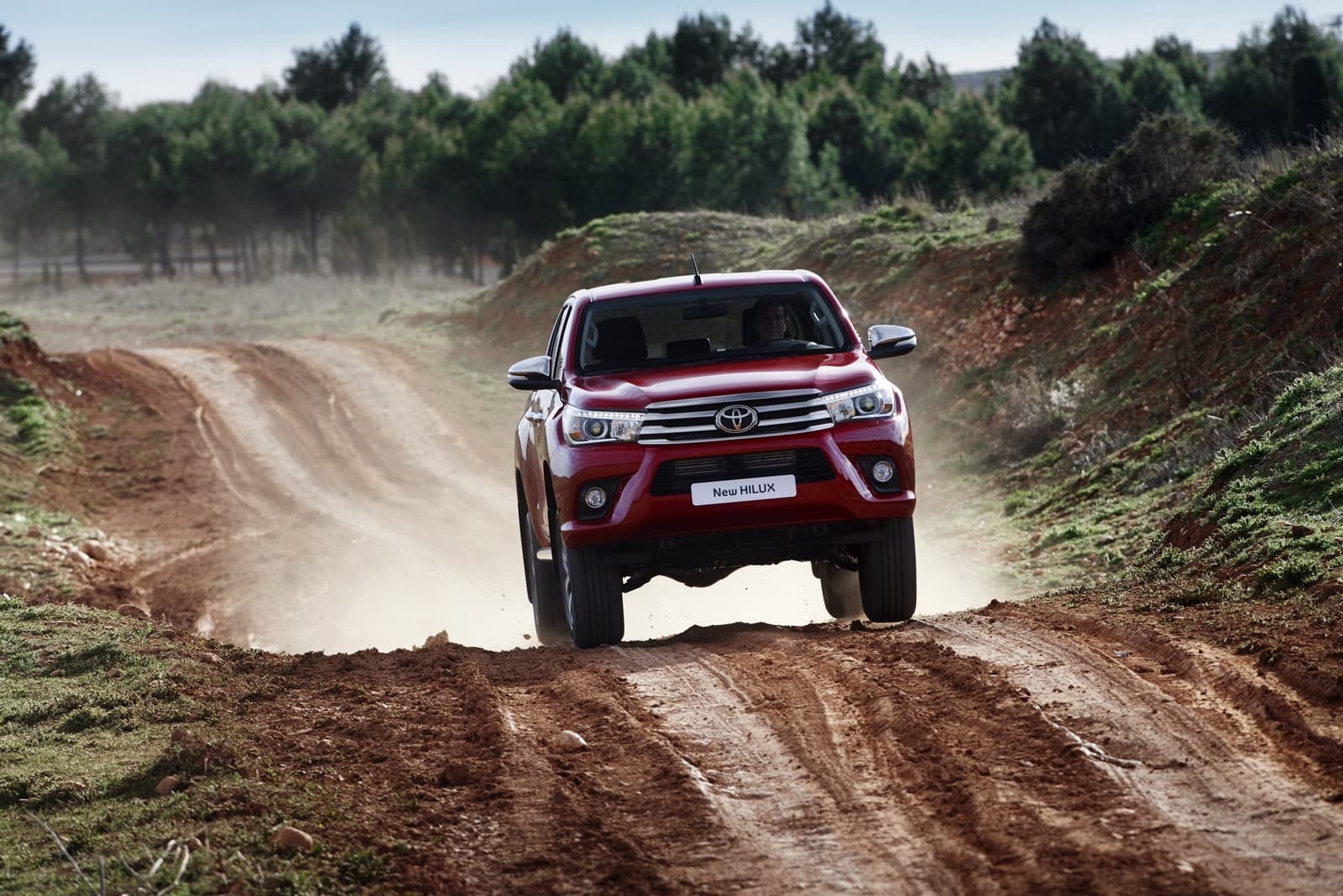 1600x1070 Toyota Hilux 2016 wallpaper HD High Quality Download, Desktop