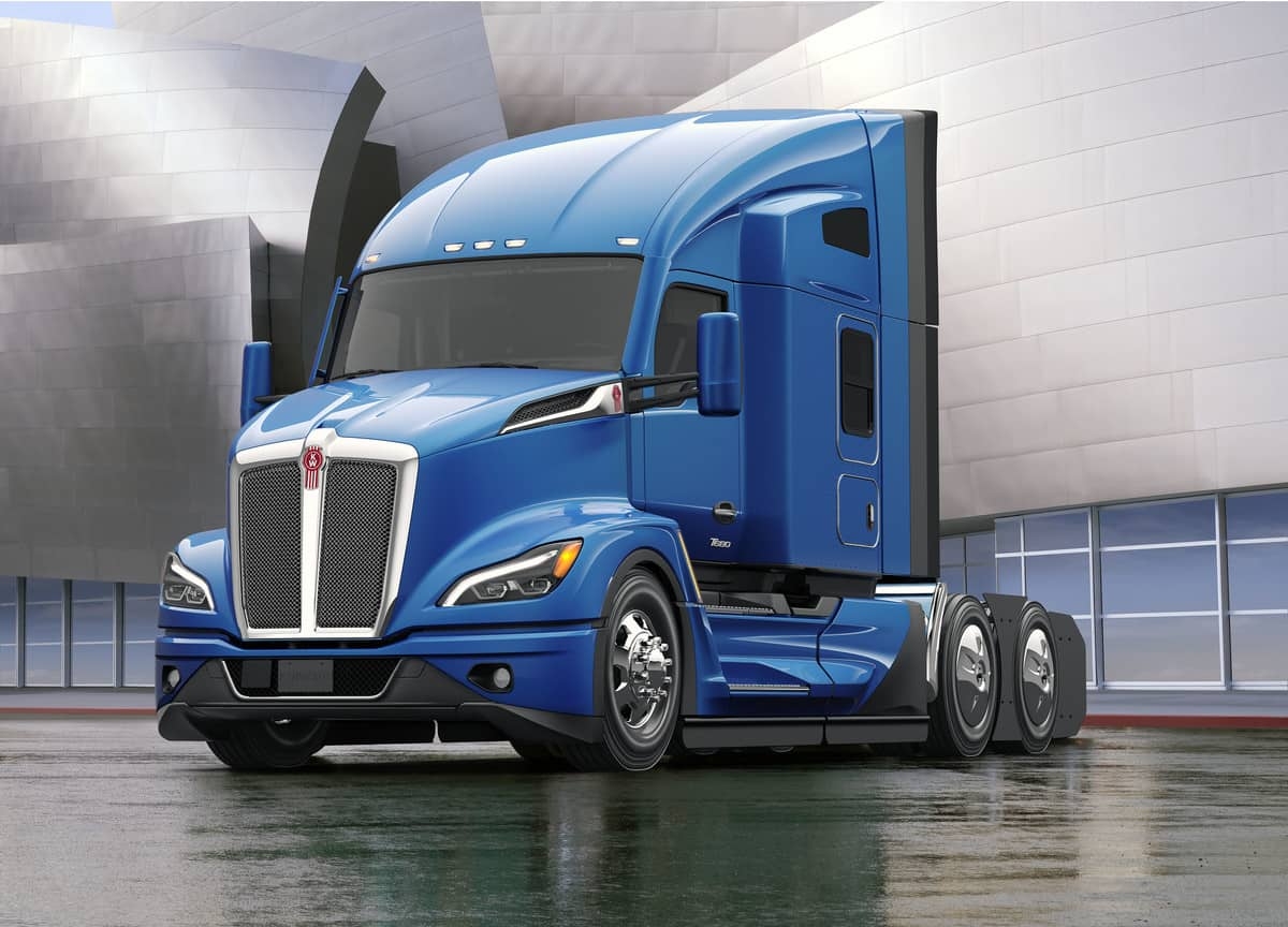 1200x870 Kenworth T680 refresh focuses on aerodynamics and digital dash, Desktop