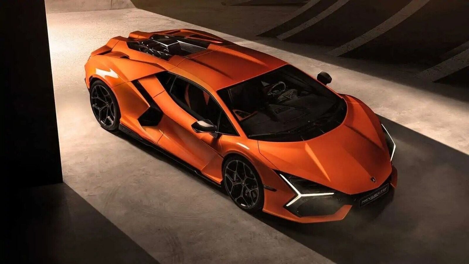 1600x900 Lamborghini Revuelto leaked hours before official debut, replaces Aventador, Desktop