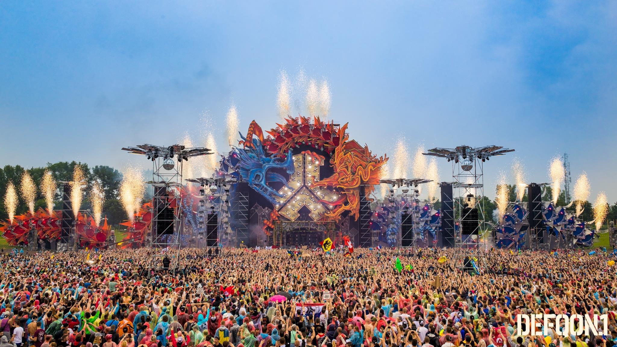 2050x1160 Watch Defqon.1's Mind Crumbling Endshow, Desktop