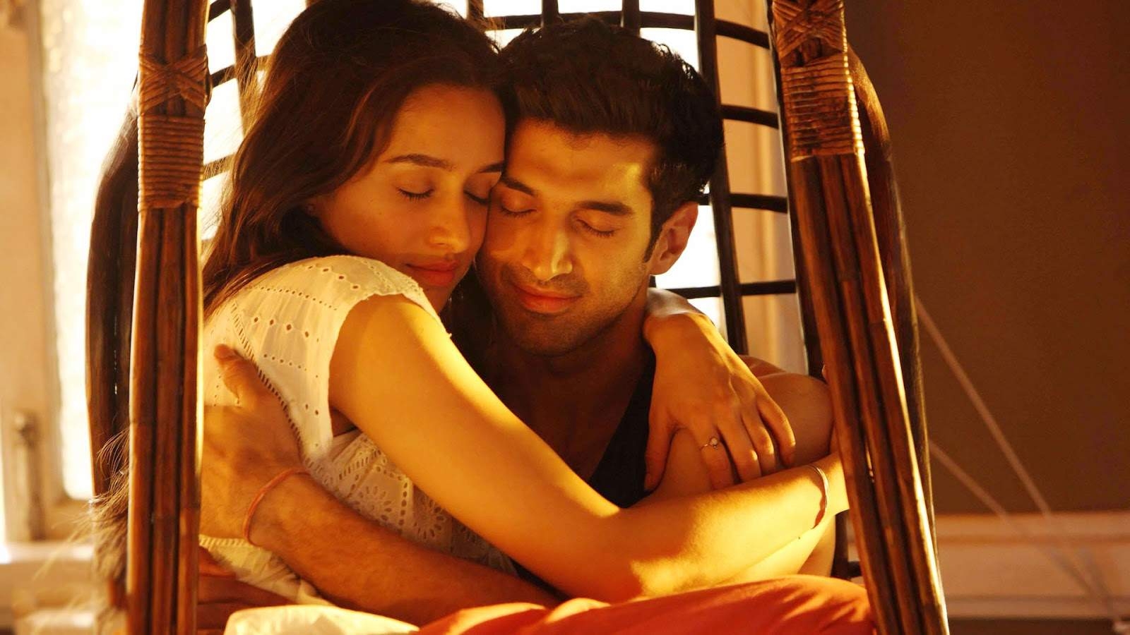 1600x900 Shraddha & Aditya Roy Kapur make headlines again, Desktop