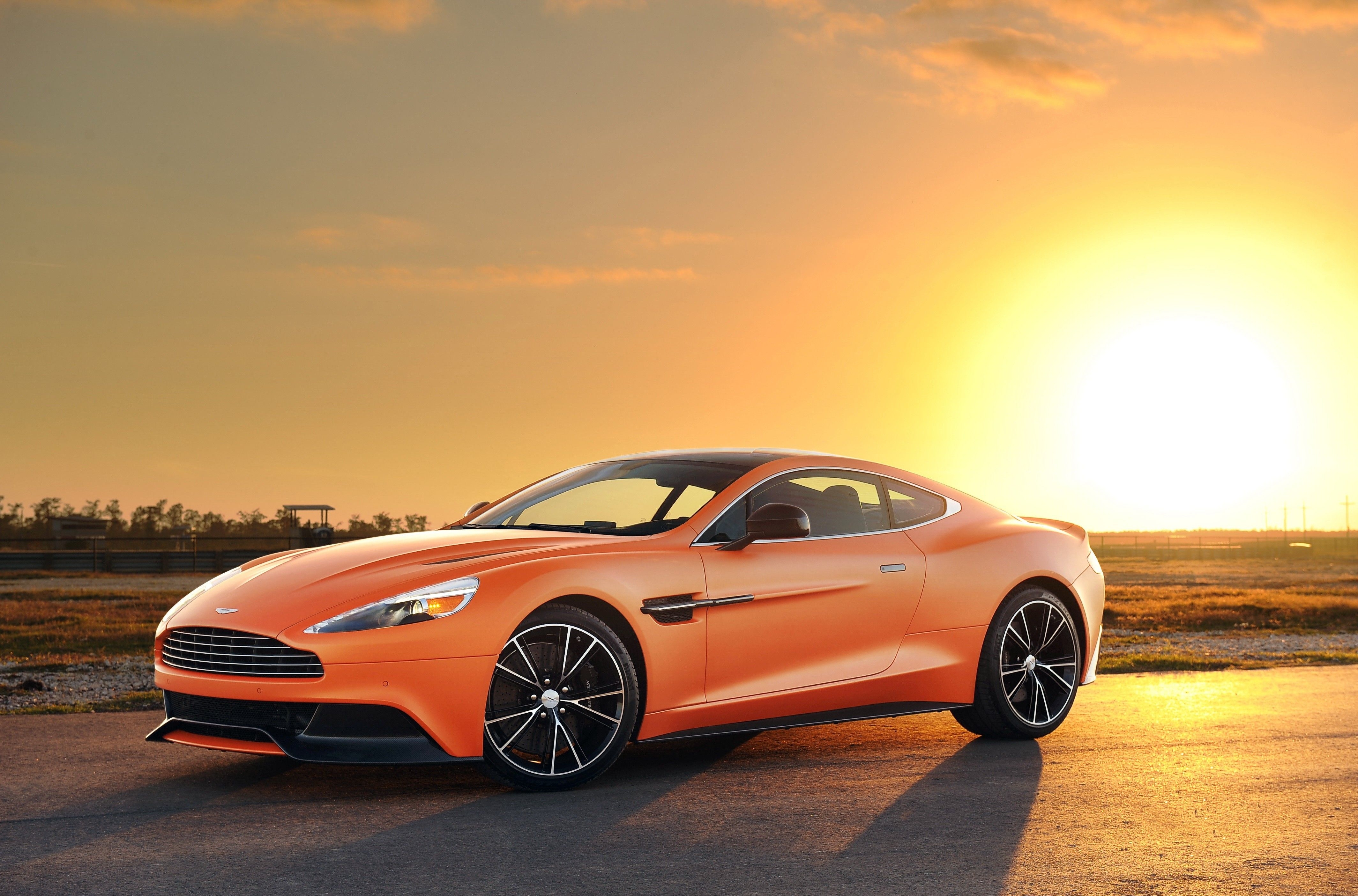 4260x2810 Aston Martin Vanquish Wallpaper, Picture, Image, Desktop