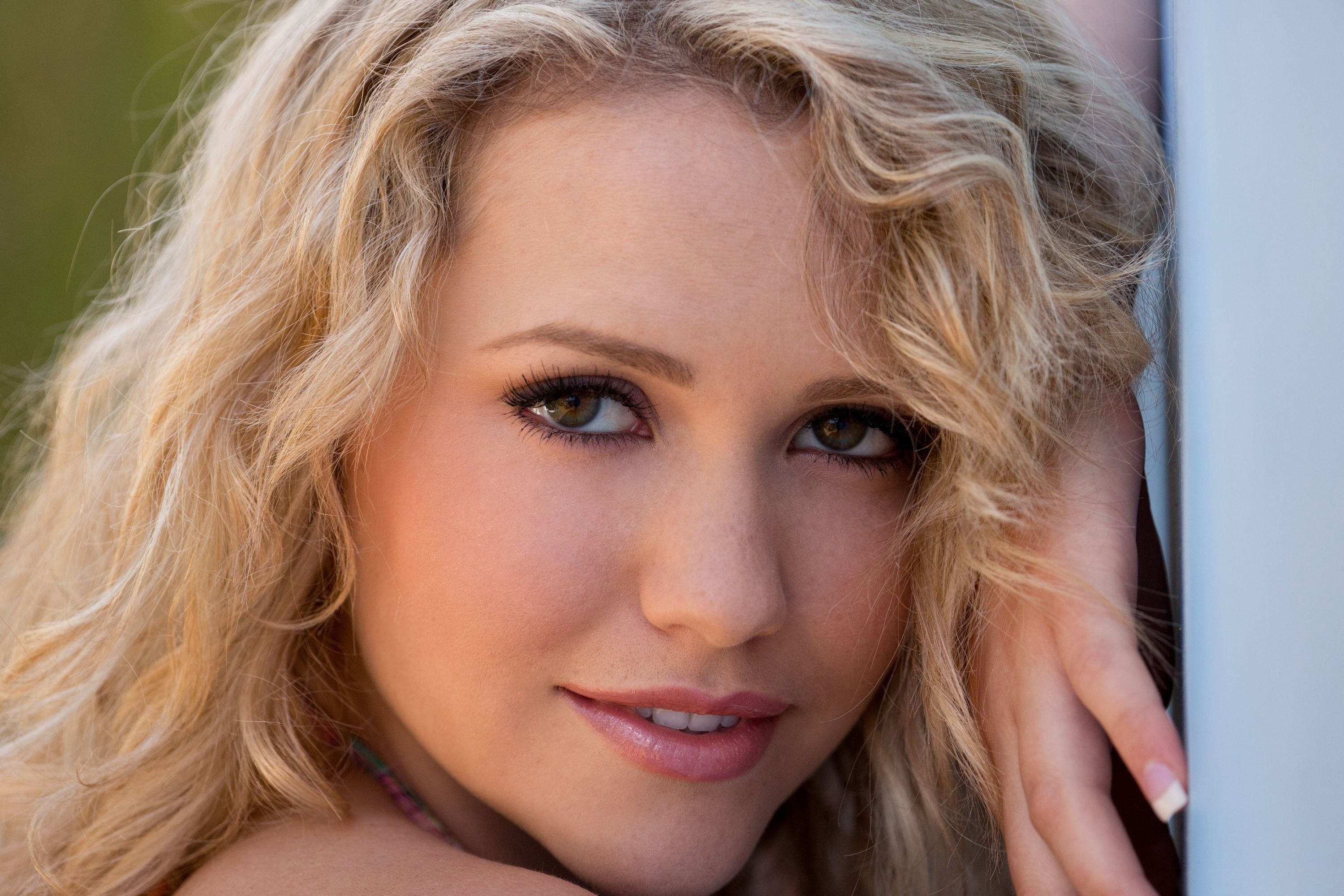 3000x2000 High resolution picture of mia malkova, image of girl, blonde, Desktop