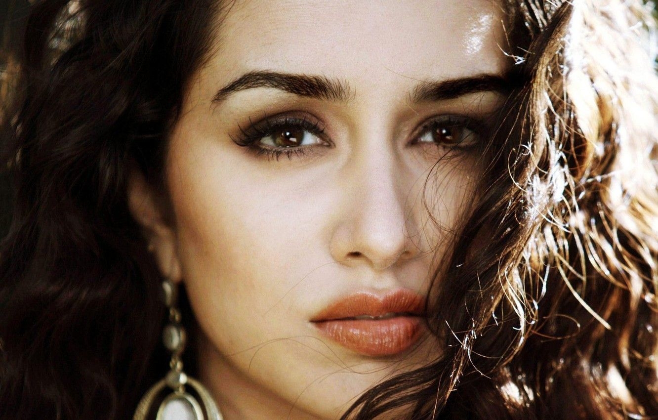 1340x850 Wallpaper face, India, actress, Sraddha Kapoor, Shraddha Kapoor, Desktop