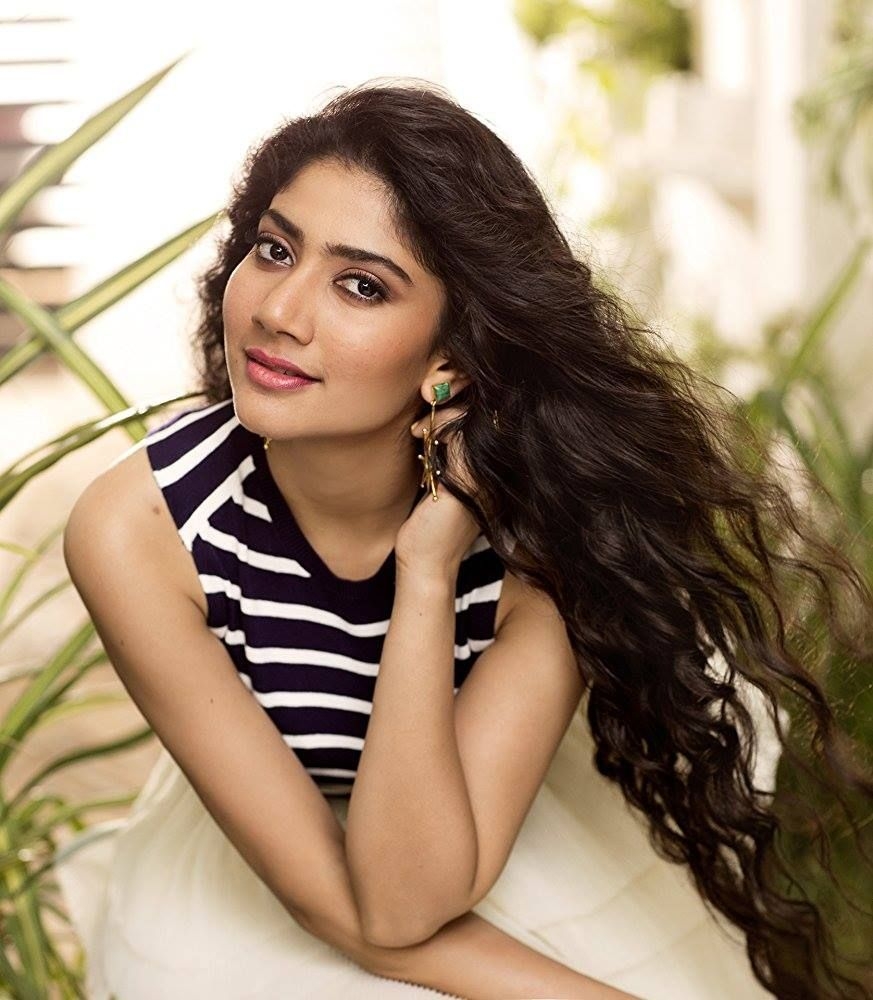 880x1000 Sai Pallavi 50 Best Picture And Latest HD Wallpaper, Phone