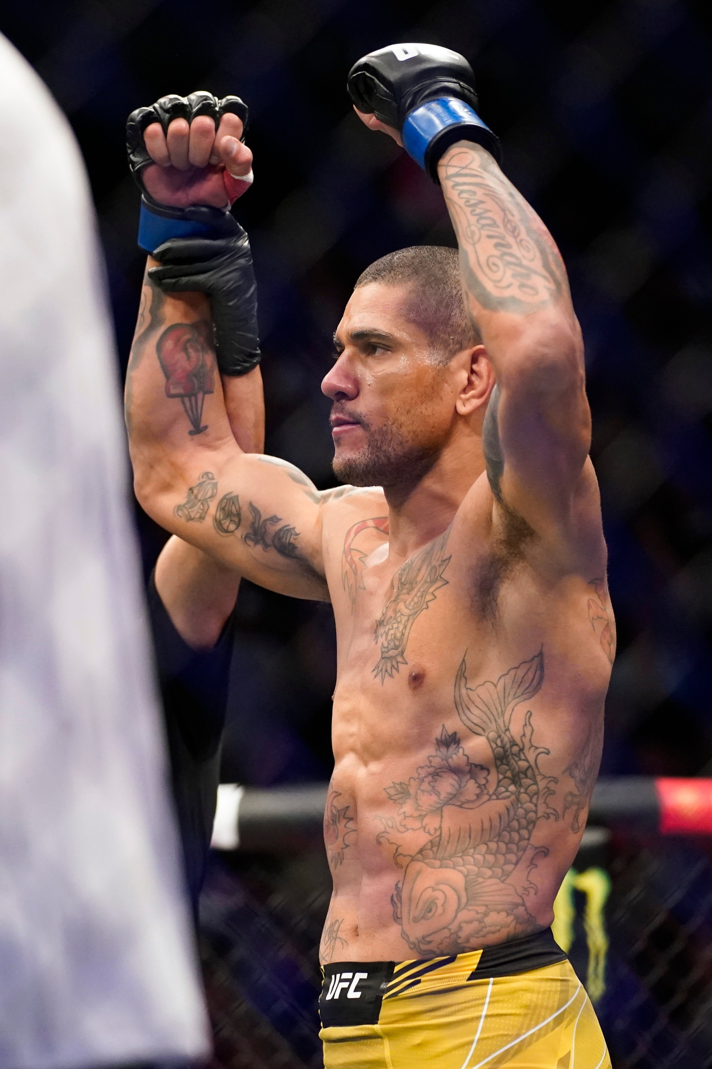 2410x3610 UFC 276: Alex Pereira calls out Israel Adesanya after viciously knocks out Sean Strickland with brutal hook, Phone