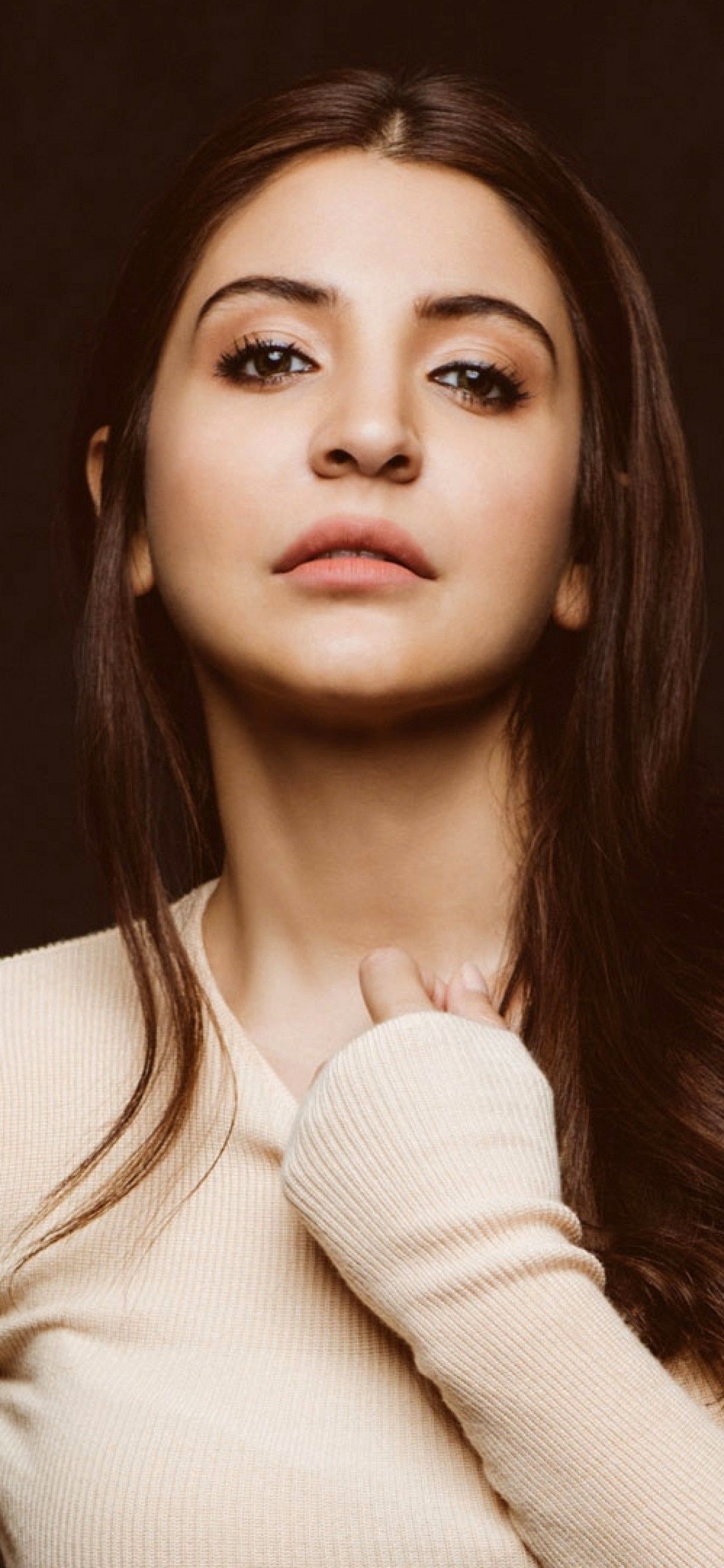 1250x2690 Download  Anushka Sharma, Actress Wallpaper for iPhone, Phone