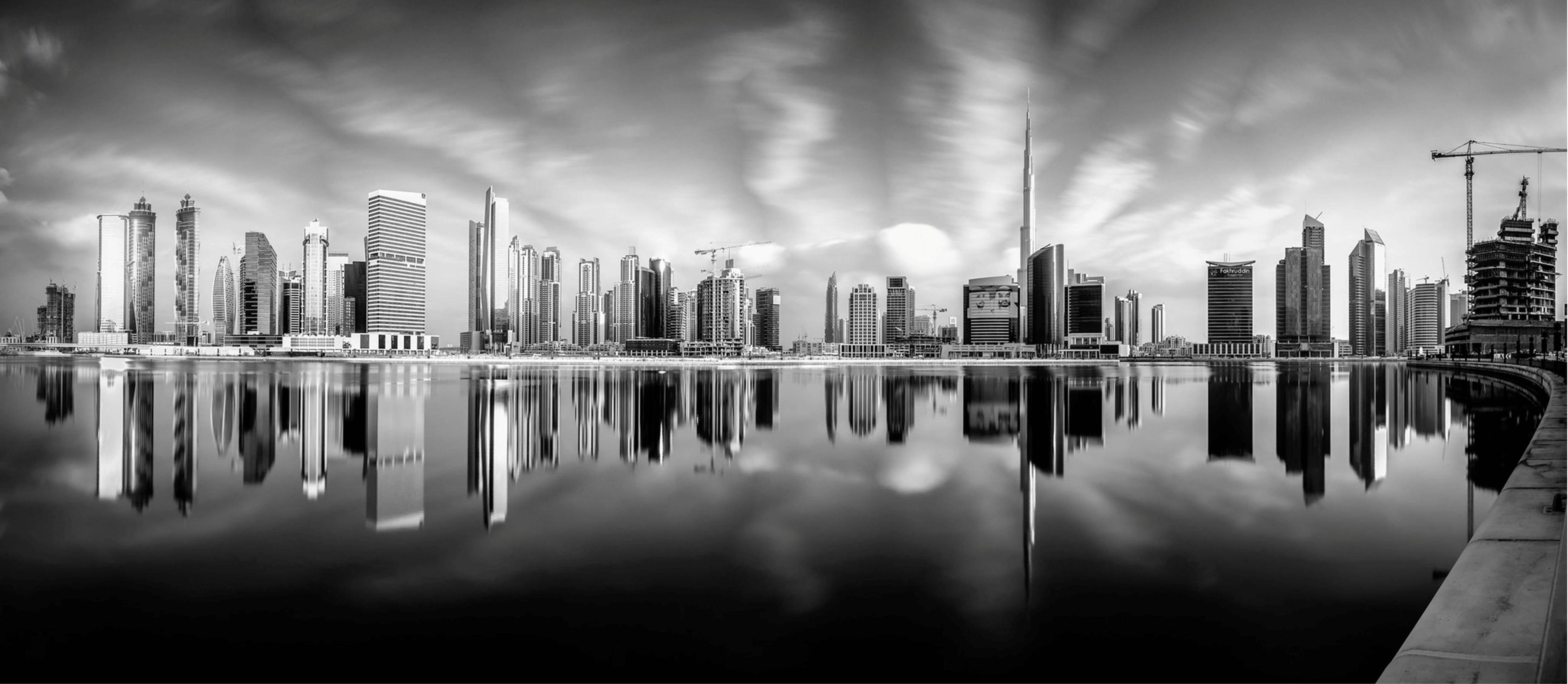 3690x1610 Dubai- Business Bay, Dual Screen