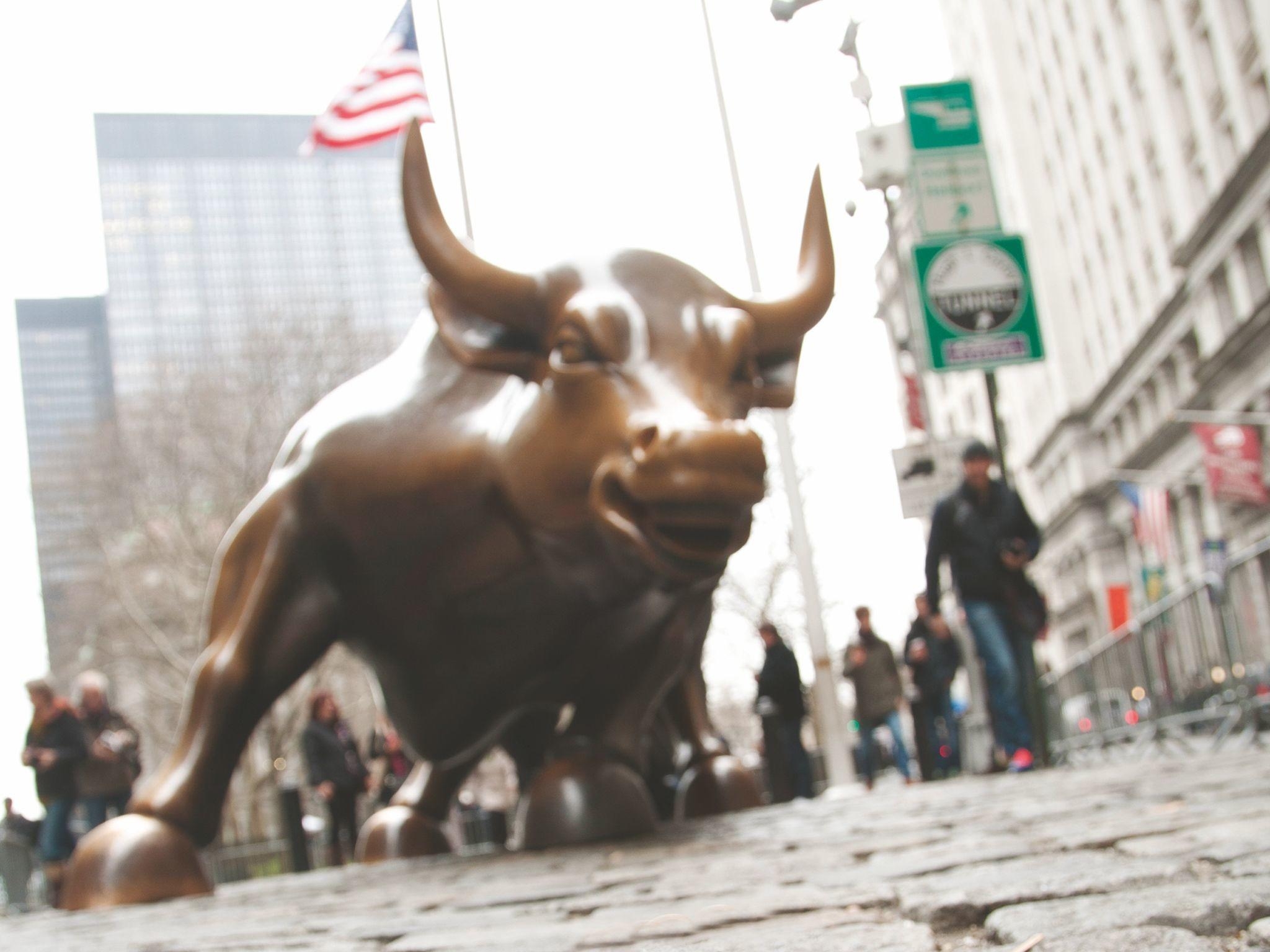 2050x1540 Wall Street Bull Wallpaper, Desktop