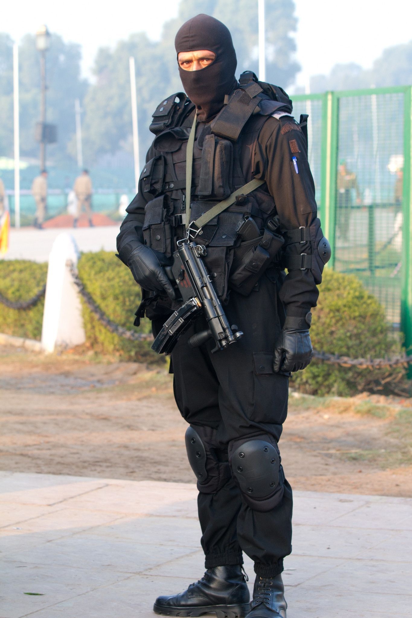 1370x2050 A Member Of National Security Guard, Elite Counter Terror Unit Of India. The National Security G. Indian Army Special Forces, National Security Guard, Indian Army, Phone