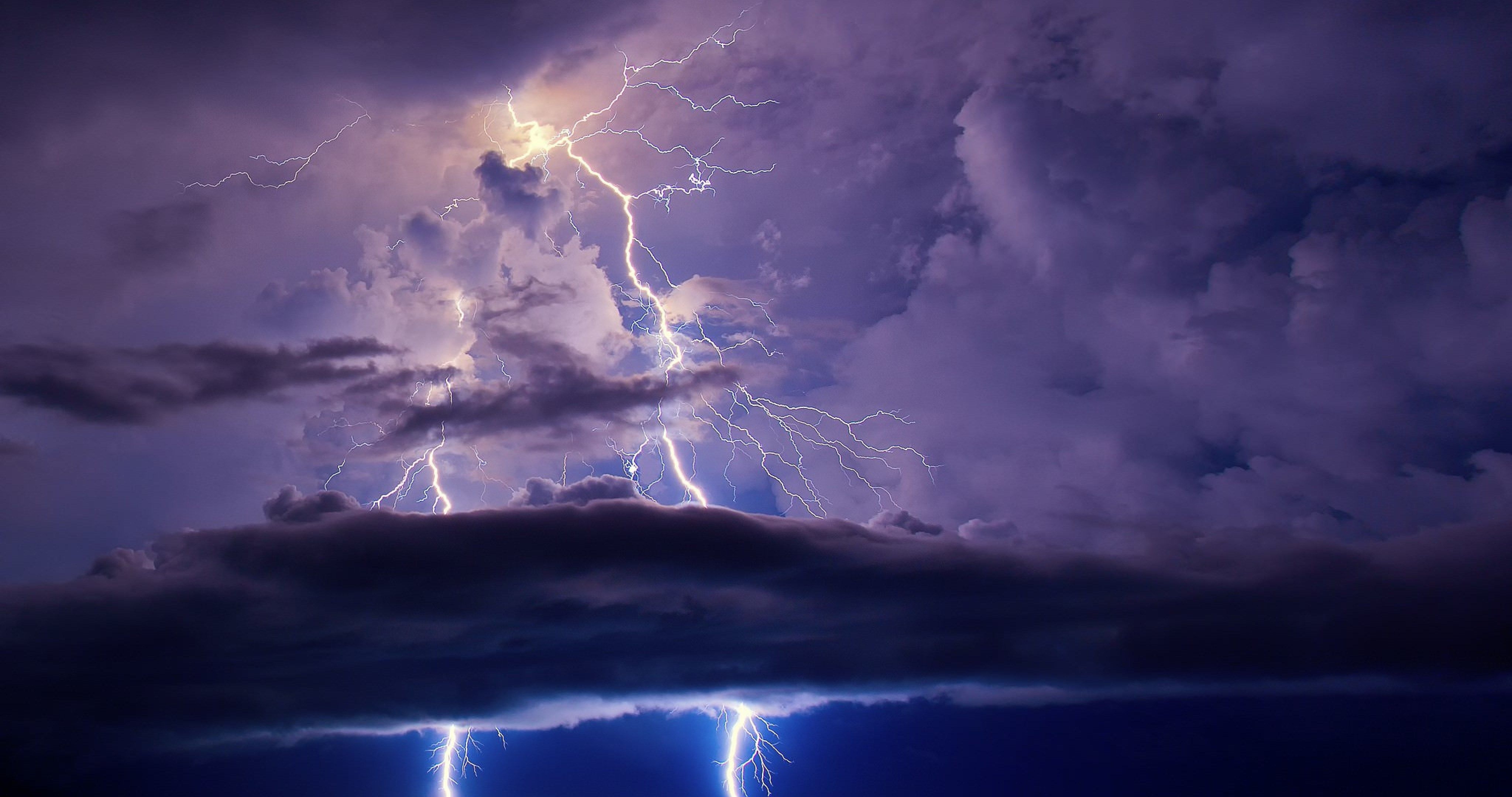 4100x2160 4K HD Lightning Wallpaper Free 4K HD Lightning Background, Desktop