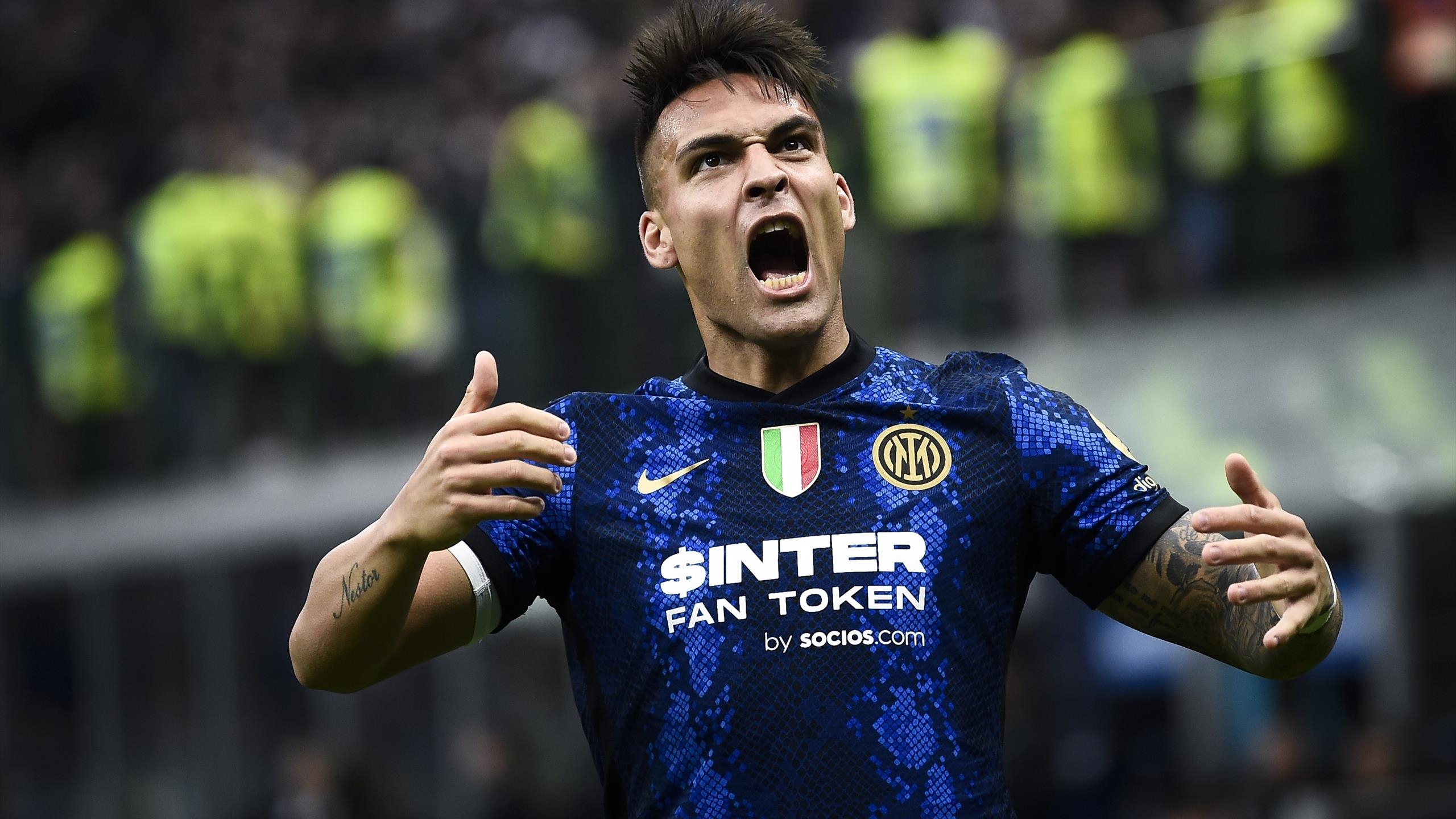 2560x1440 Lautaro Martinez: Arsenal to rival Man Utd for Inter striker with Champions League a potential factor, Desktop