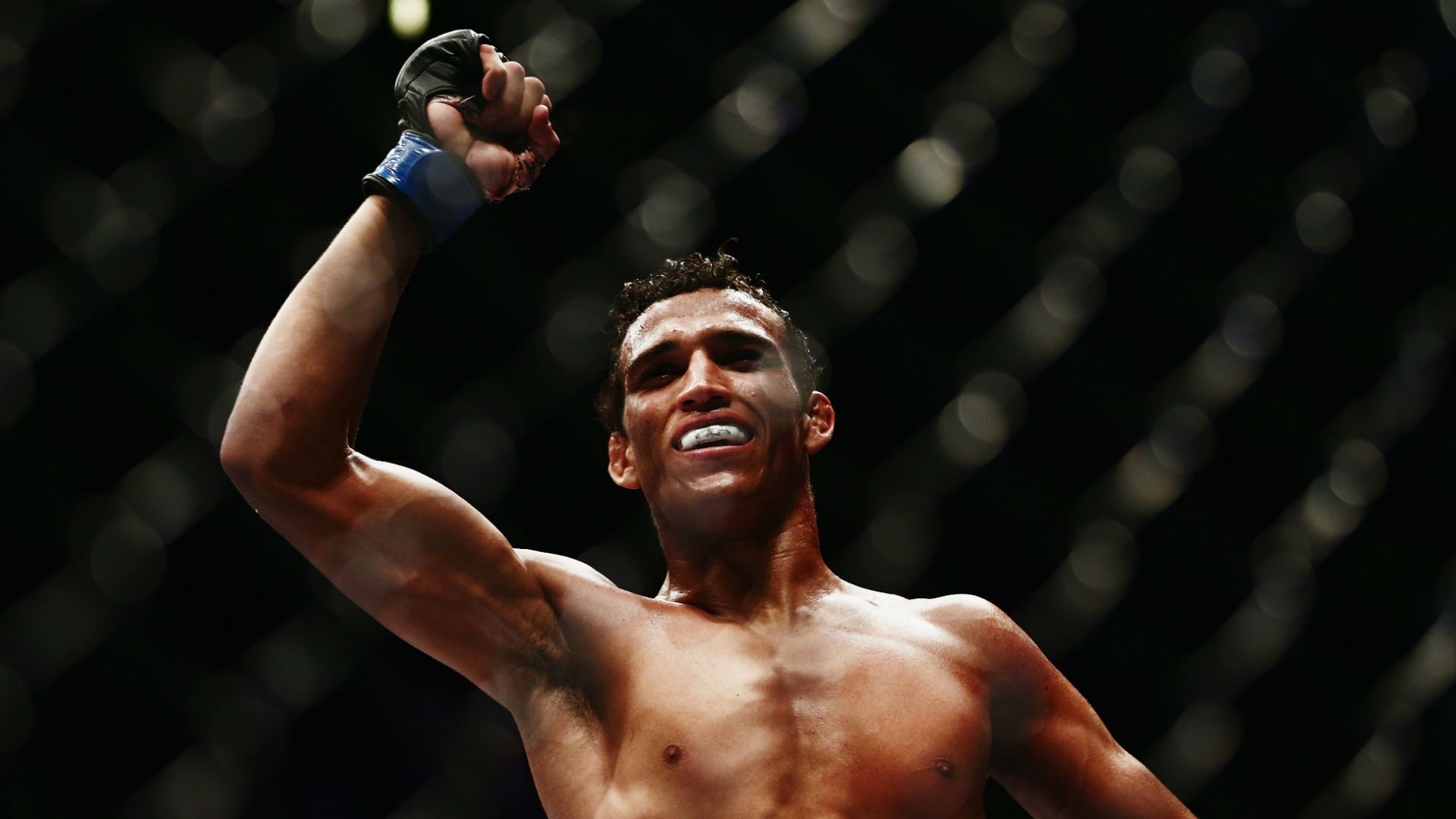 1920x1080 UFC 262 odds, predictions, betting trends for Charles Oliveira vs. Michael Chandler, Desktop