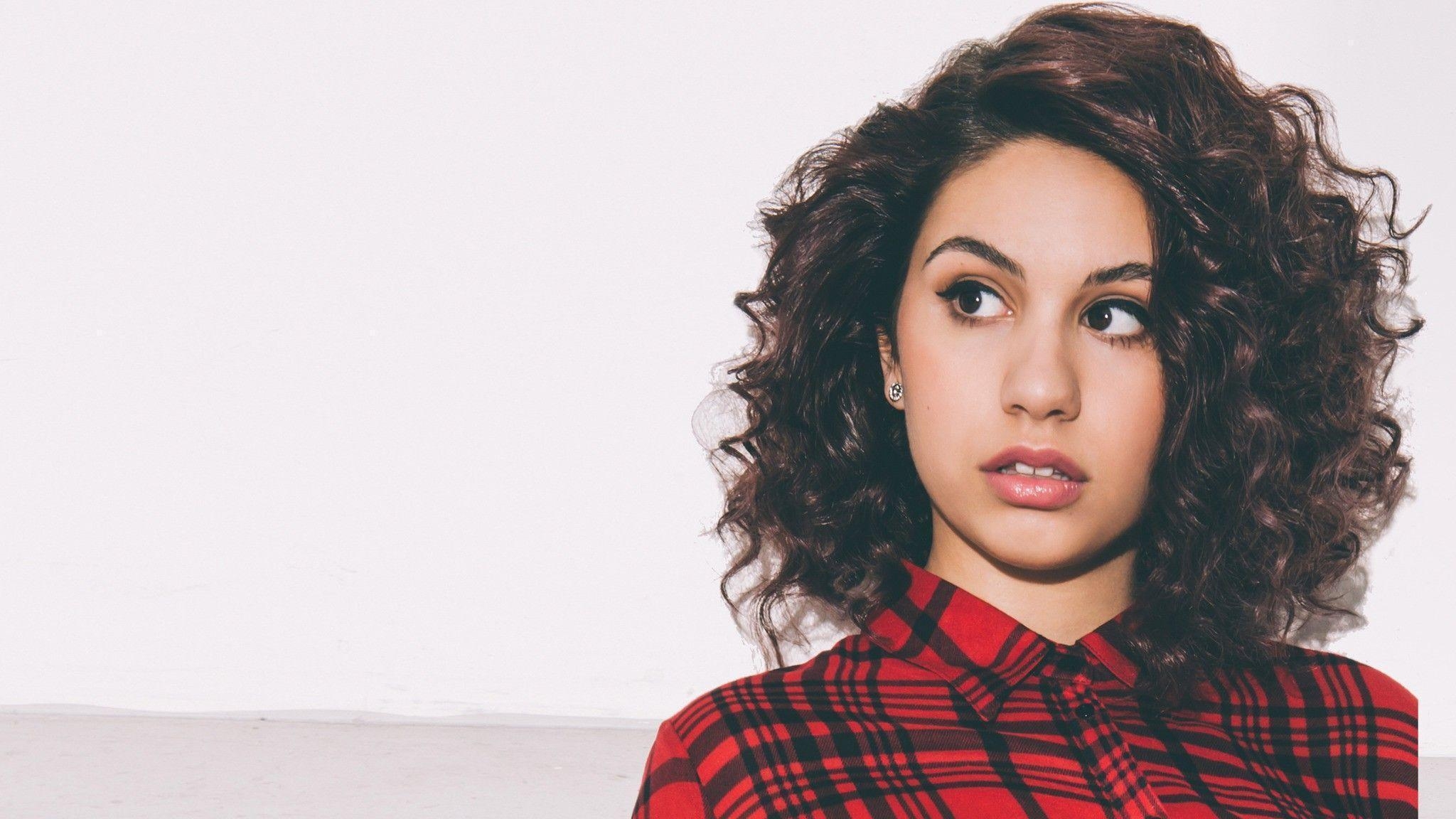 2050x1160 Alessia Cara HD Wallpaper, Desktop