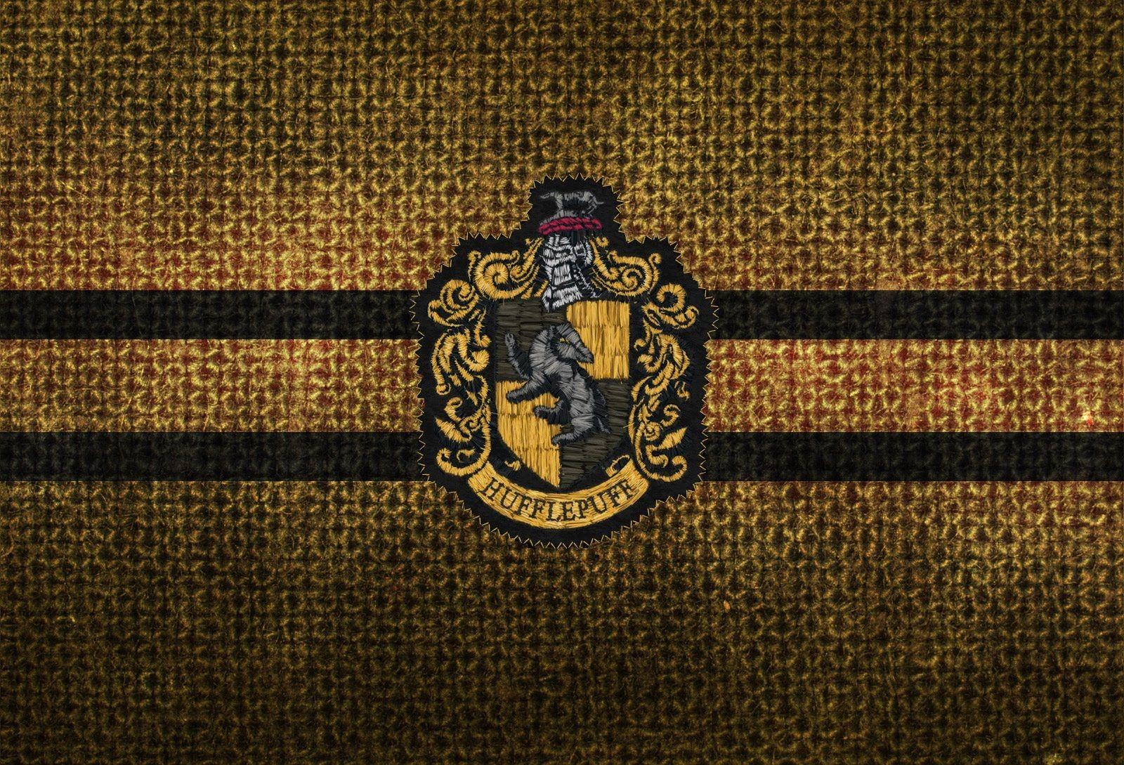 1600x1090 harry potter wallpaper hogwarts, Desktop