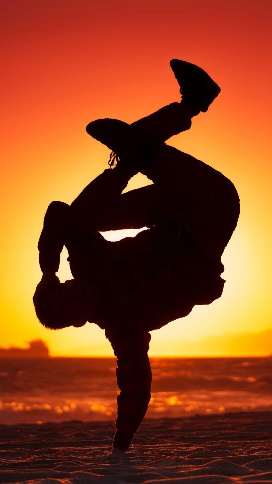 950x1690 Boy Dance Beach Sunset Sunlight. Mobile wallpaper, 4k wallpaper, Phone