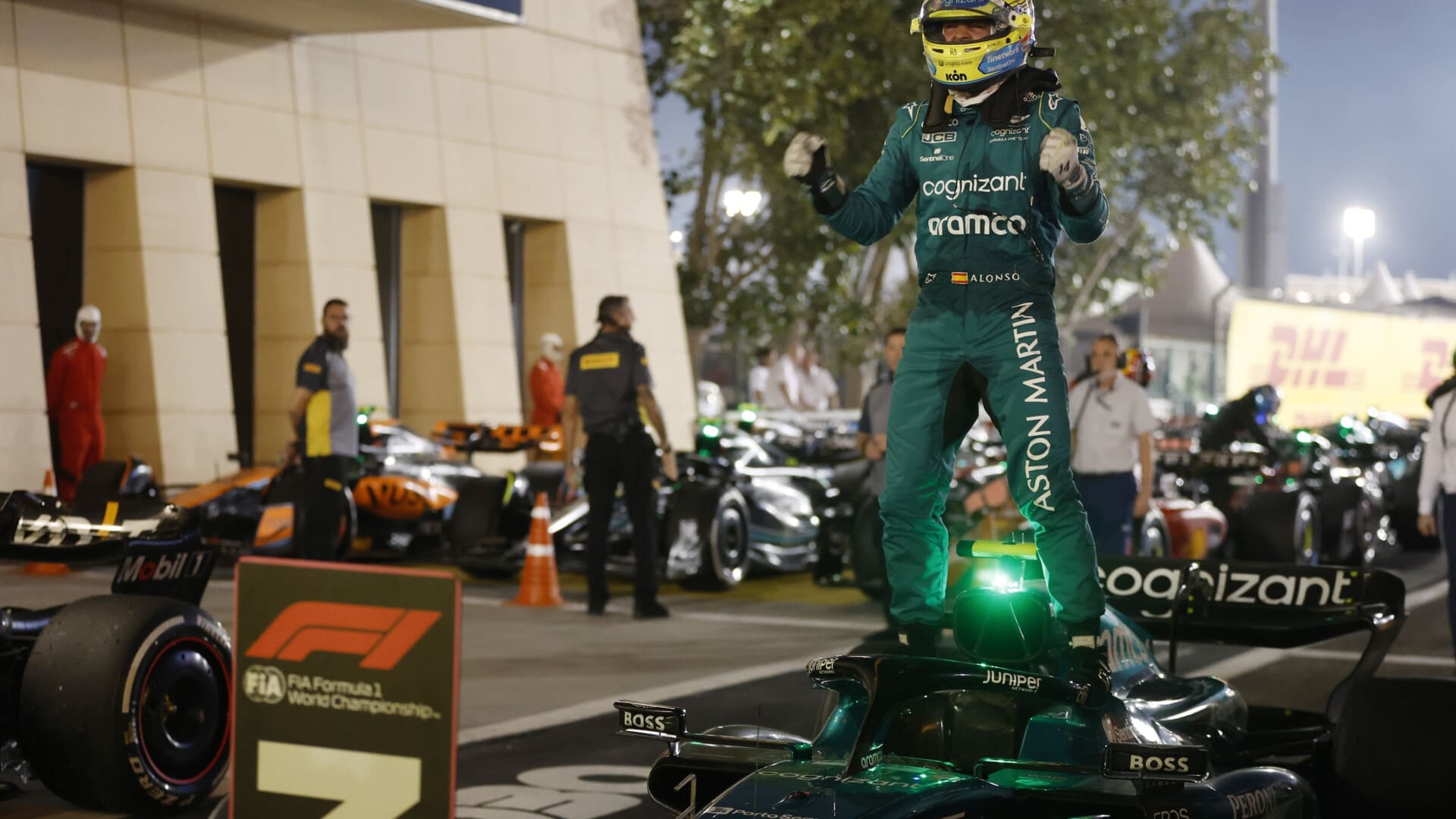 1920x1080 Fernando Alonso Scores Stunning Podium In Aston Martin Debut, Desktop