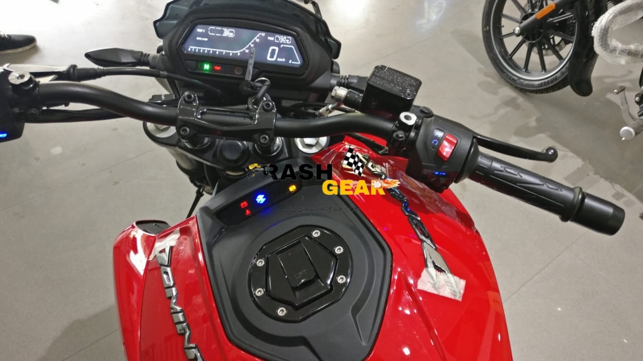 1280x720 Dominar 250 and Duke 250 comparison price BAJAJ AND KTM, Desktop