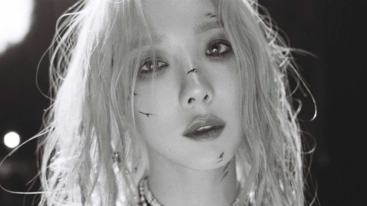 1200x680 Girls' Generation's Taeyeon reveals moody, black and white teaser photo for 'Can't Control Myself', Desktop