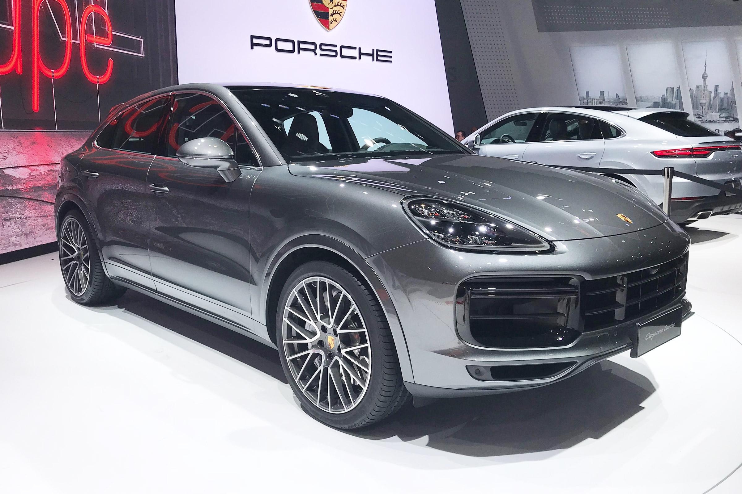 2400x1600 New Porsche Cayenne Coupe makes public Shanghai debut, Desktop