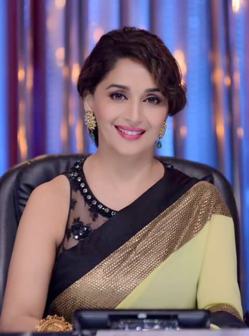 880x1190 Madhuri Ke Wallpaper Dixit Photo HD, Phone