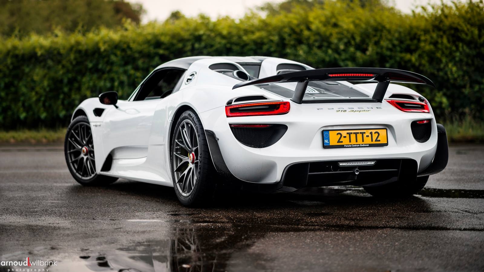 1600x900 Porsche 918 Spyder Wallpaper, Desktop