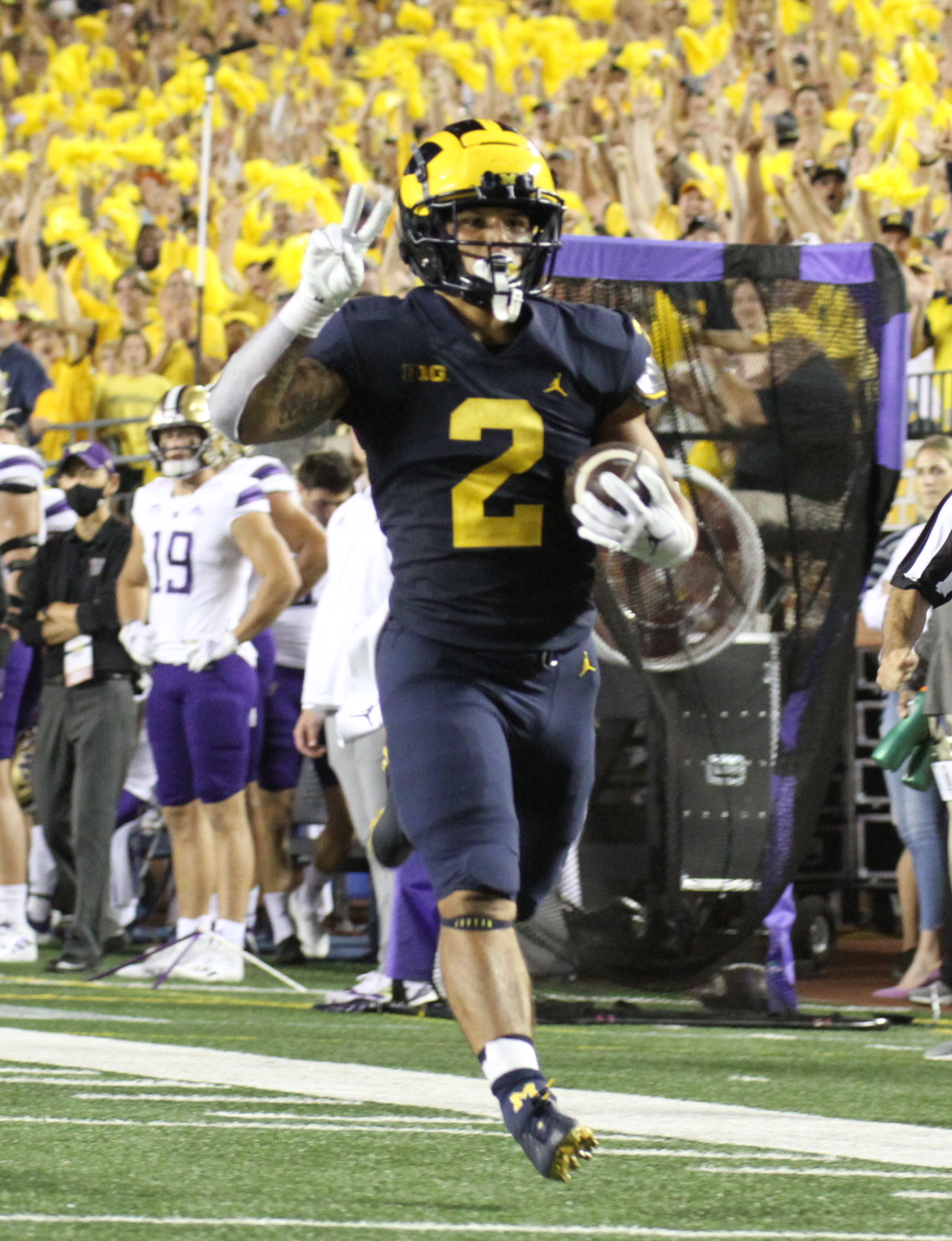 1340x1740 Blake Corum Archives.COM Michigan Wolverine Football & Basketball, Phone