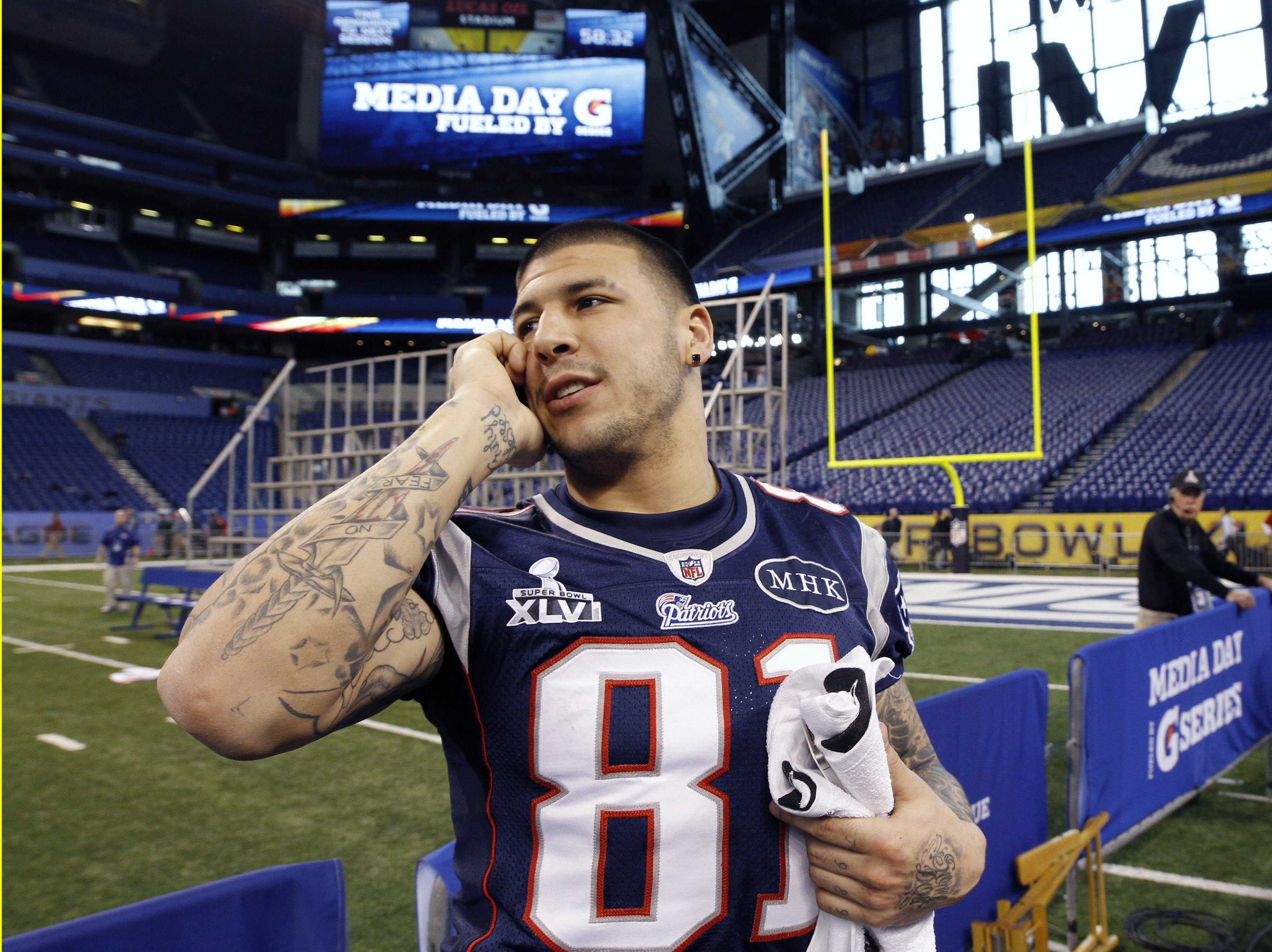 3270x2450 The Patriots Trade In Hernandez Jerseys, Desktop