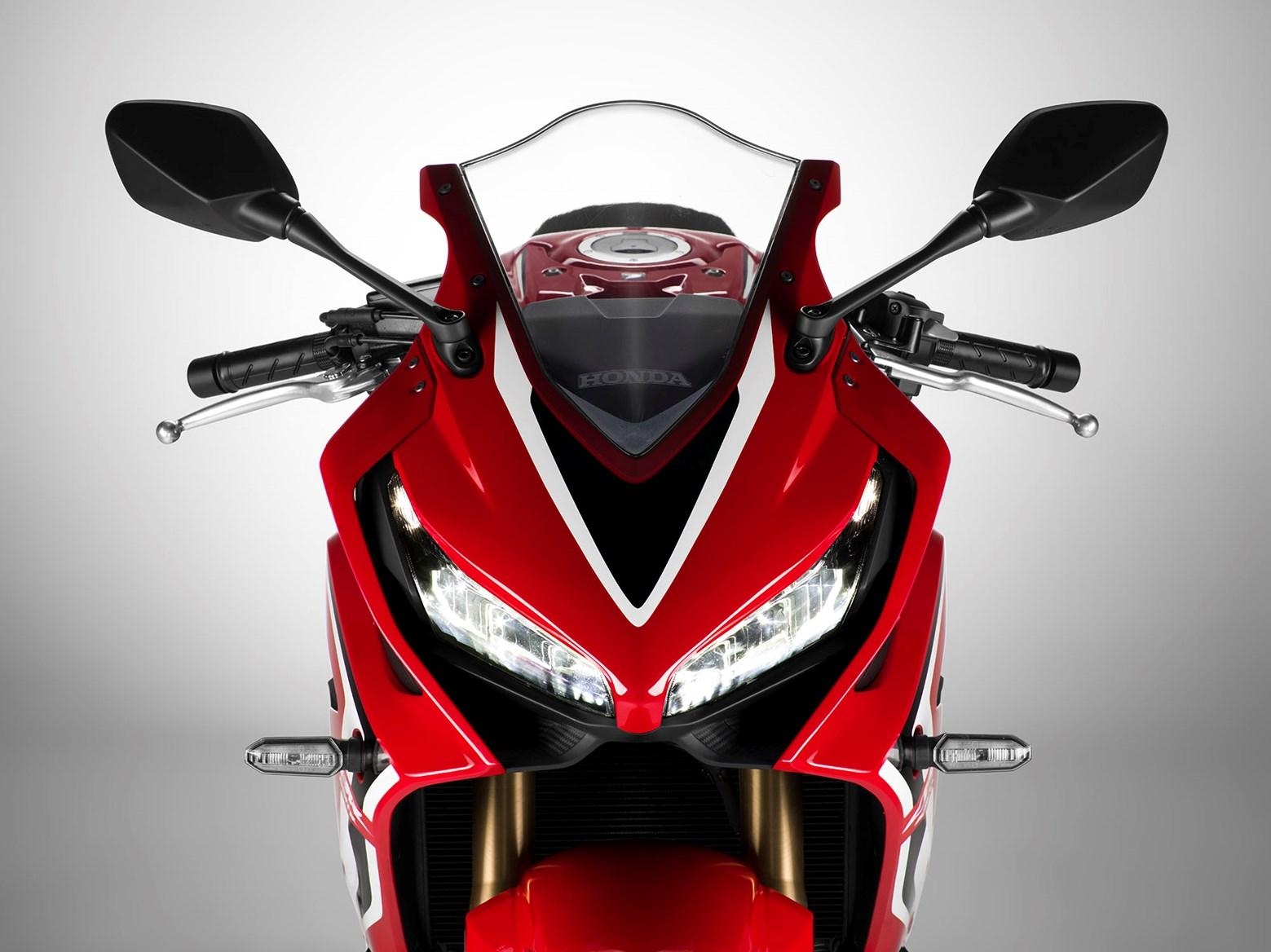 1560x1170 Honda's sportier 2019 CBR650R will cost £7729, Desktop