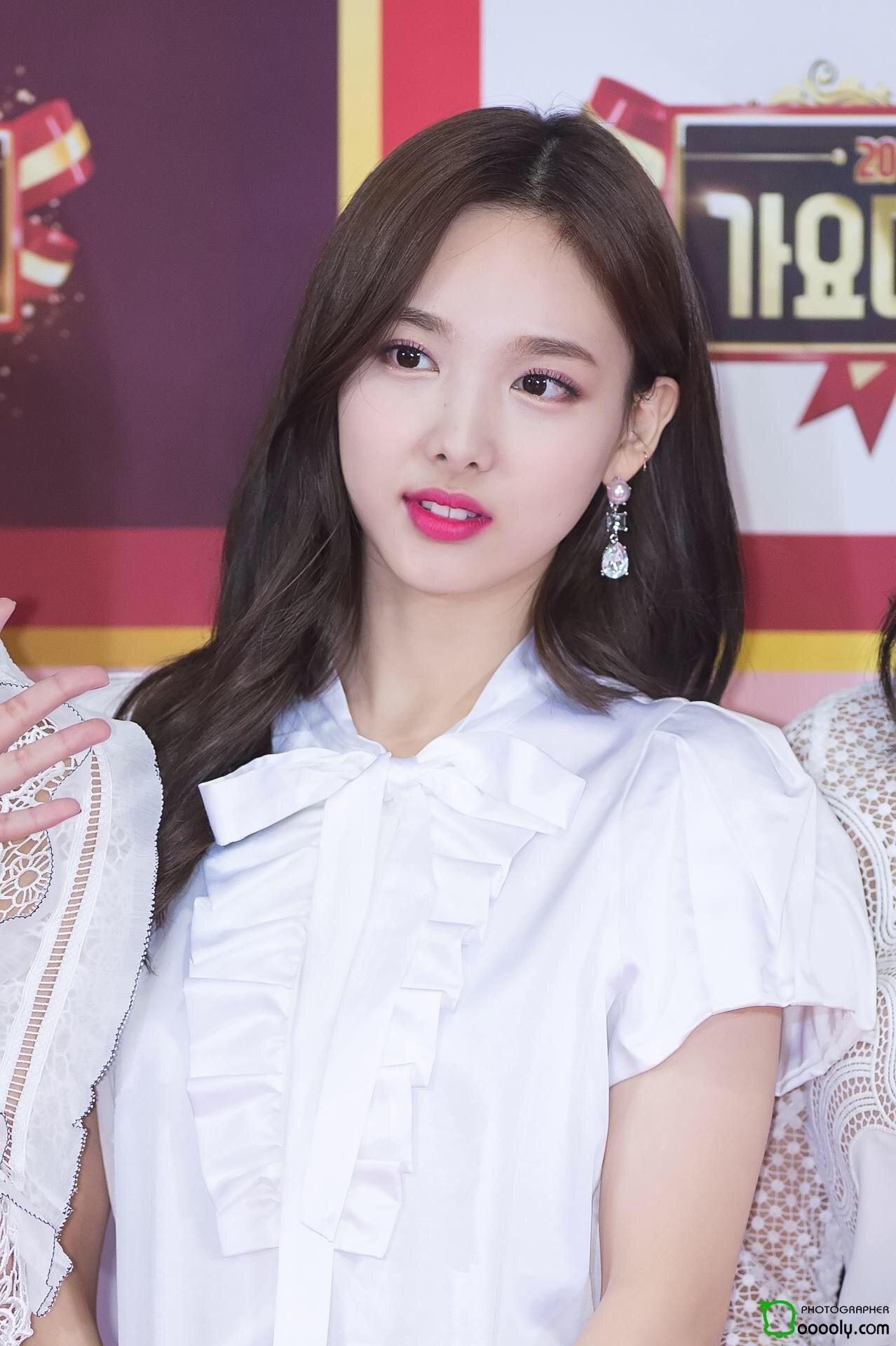 1280x1920 Nayeon phone wallpaper. Kpop, Kpop girls and Idol, Phone