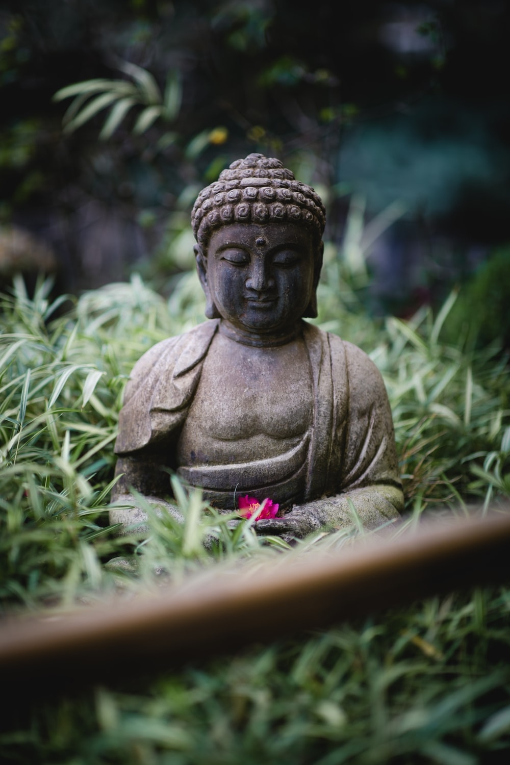 1000x1500 Buddha statue photo, Phone