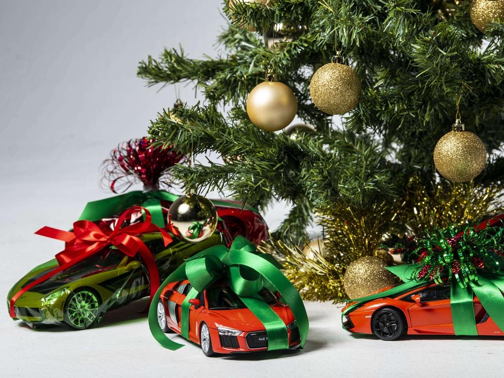 1030x770 Christmas Supercar Wallpaper, Desktop