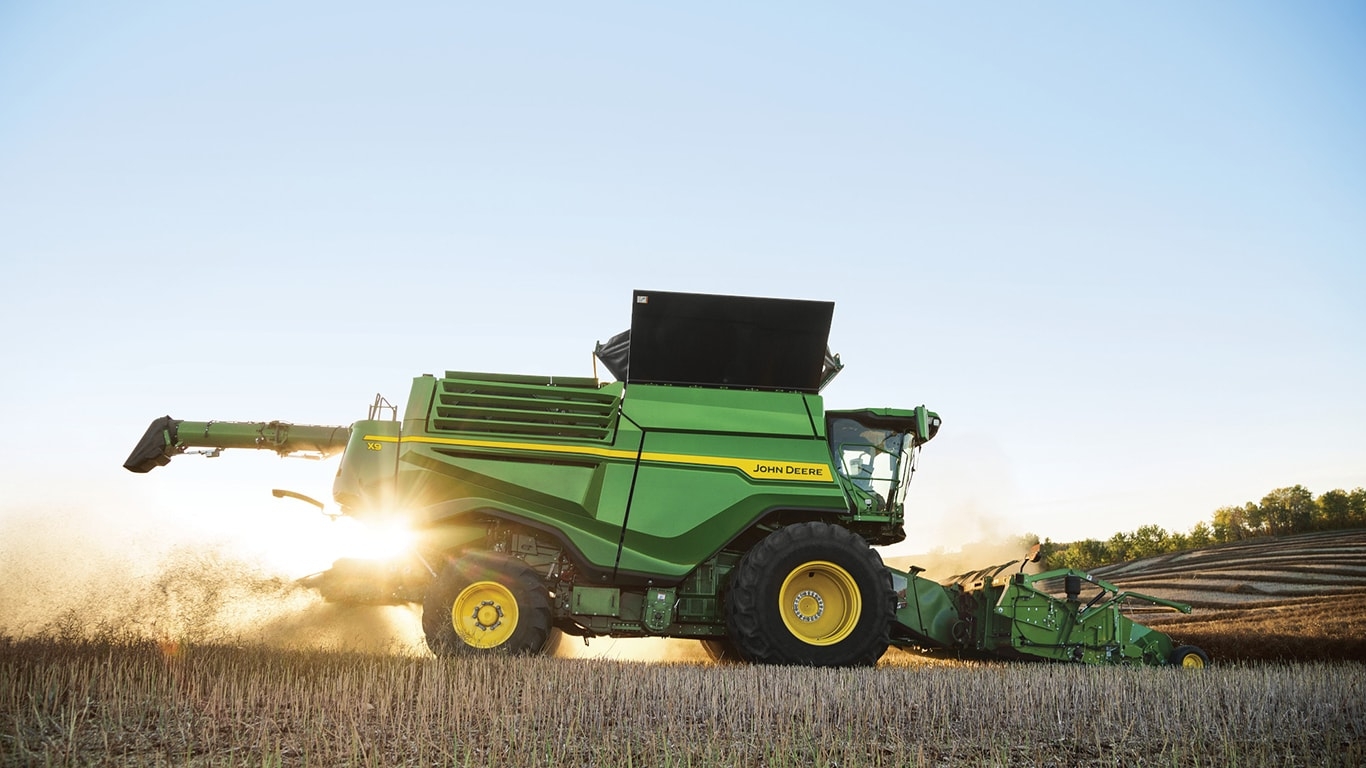 1370x770 Deere Brings High Capacity X Series Combines To North American Farmers, Desktop