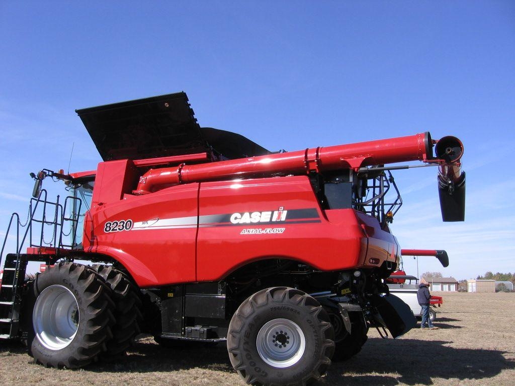 1030x770 Case IH Combine Wallpaper, Desktop