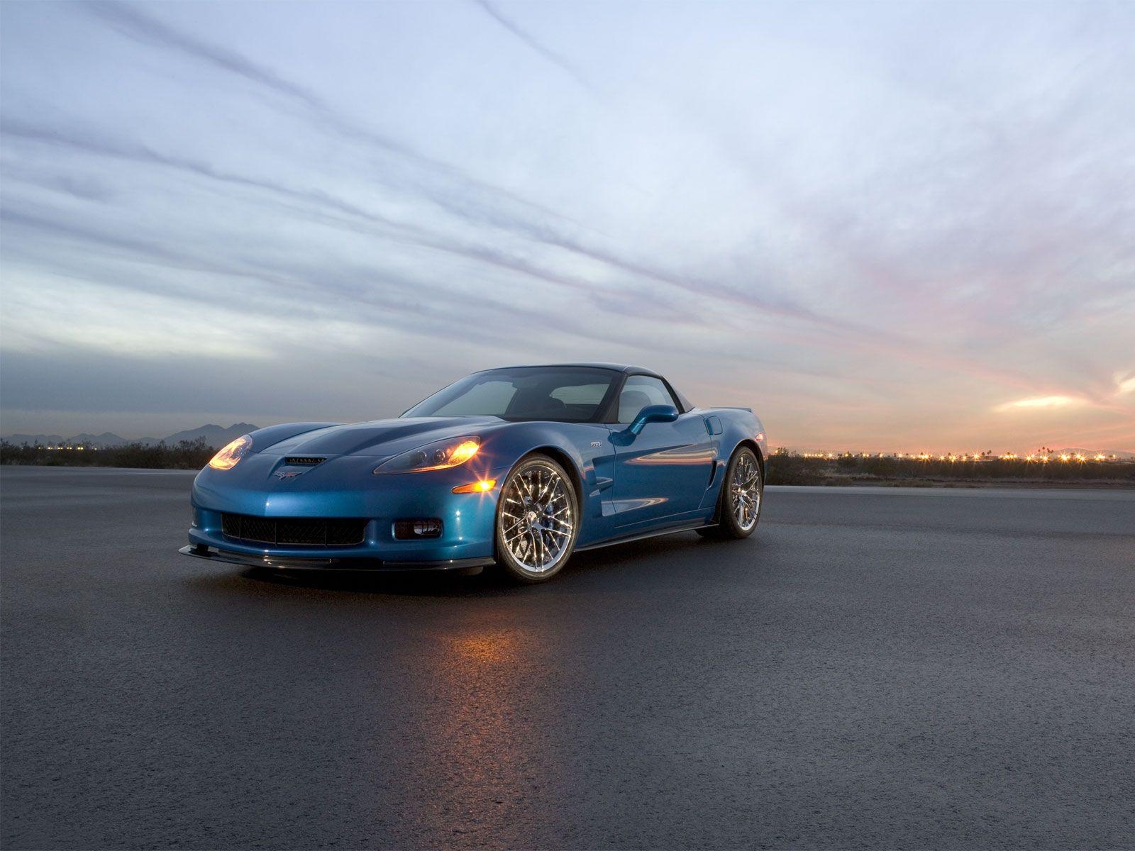 1600x1200 Chevrolet Corvette ZR1 in a Sea Beach. HD Chevrolet, Desktop