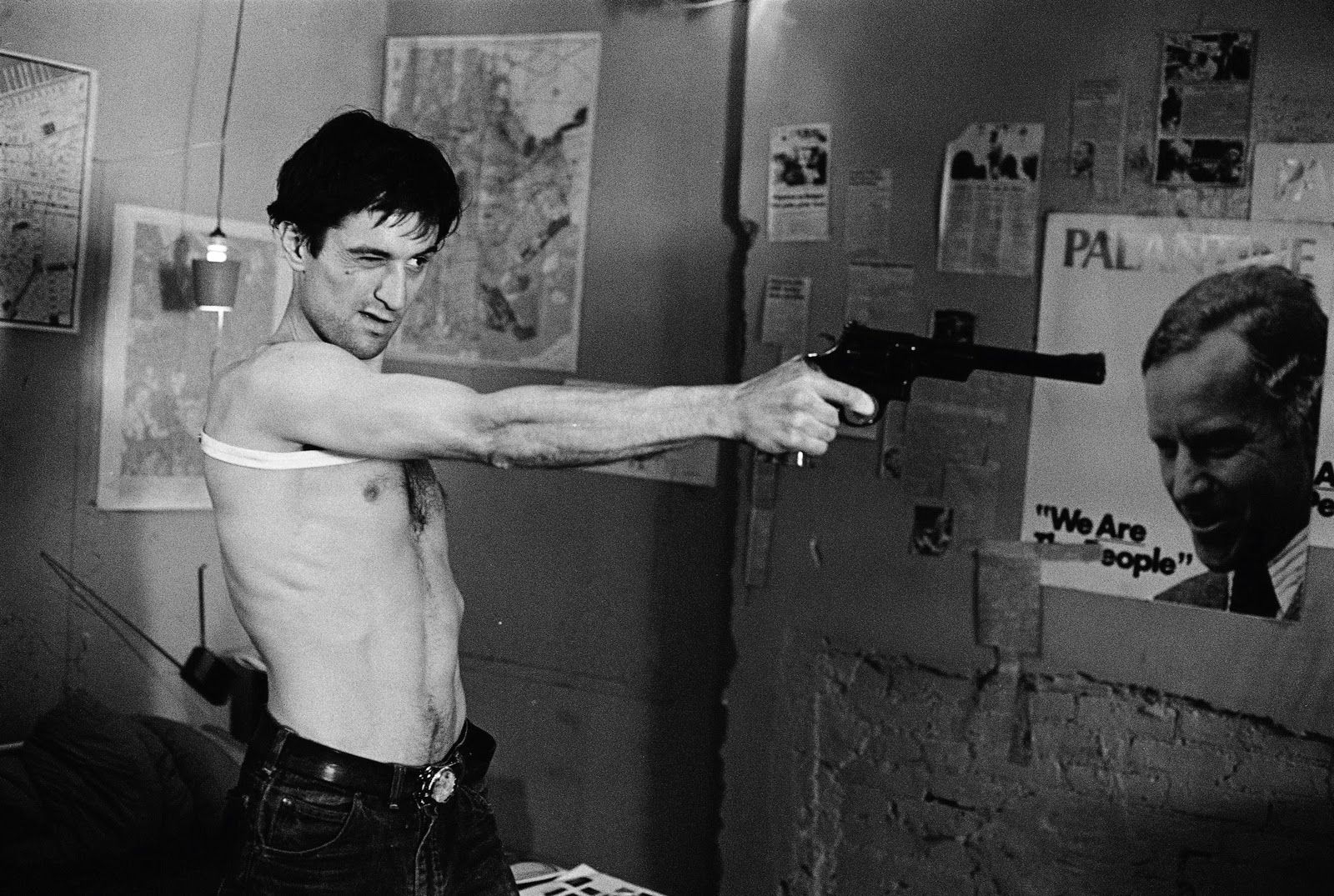 1600x1080 Taxi Driver B W Robert De Niro Revolver Wallpaperx1075, Desktop