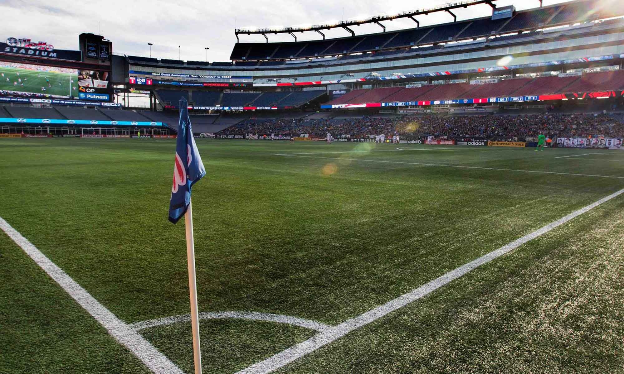 2000x1200 Gillette Stadium, Desktop