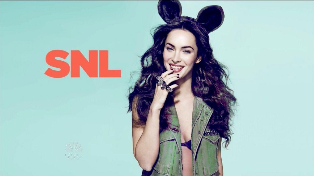 1250x700 Brunettes women Megan Fox actress celebrity smiling Saturday Night, Desktop