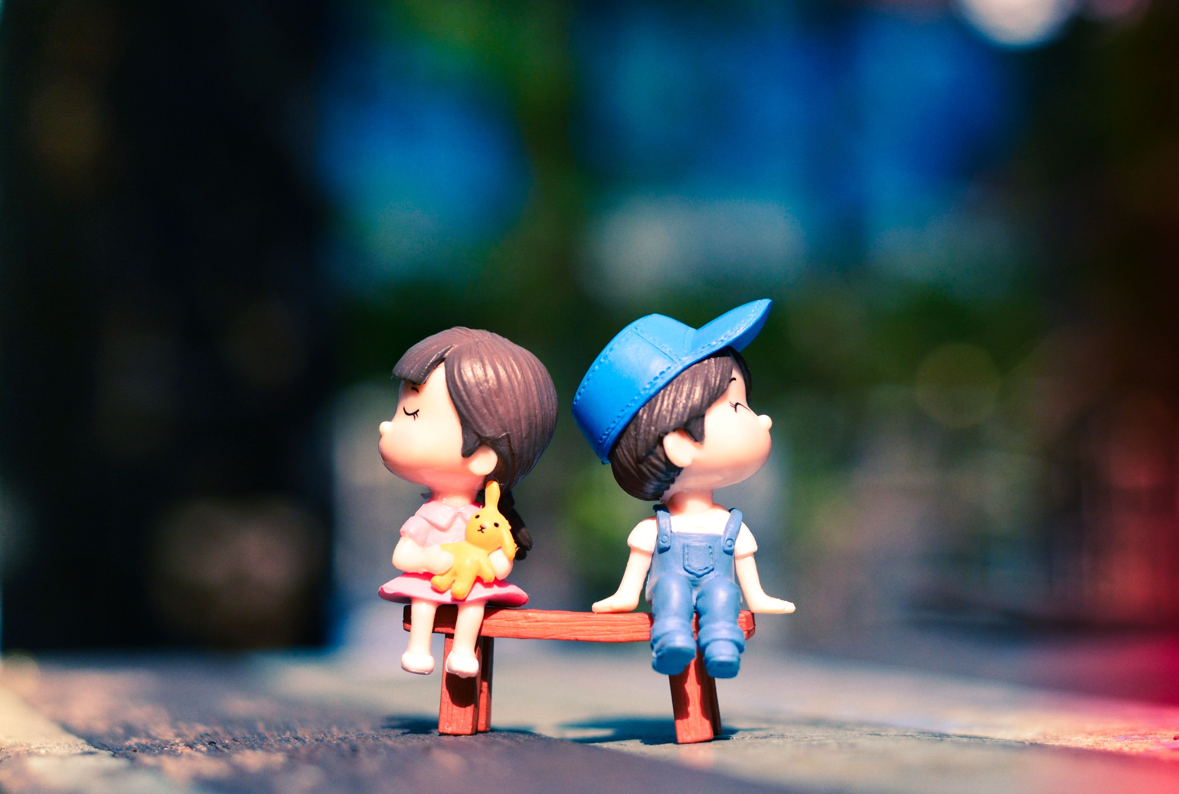 4080x2750 Wallpaper Couple, Dolls, Bench, Adorable, 4K, Love, Desktop