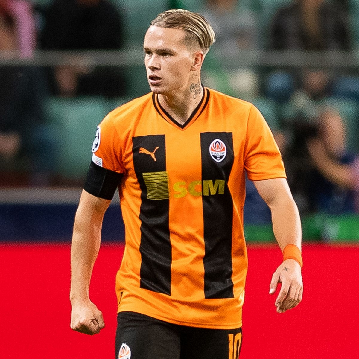 1200x1200 Mykhaylo Mudryk and Oleksandr Zinchenko prediction made amid Arsenal's £30m transfer interest, Phone