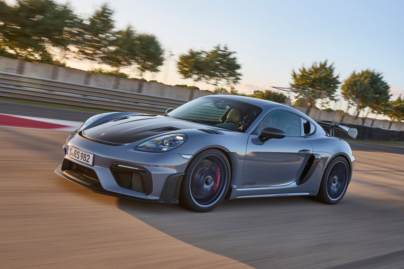 1400x940 2022 Porsche 718 Cayman GT4 RS Revealed With Race Car DNA, Desktop