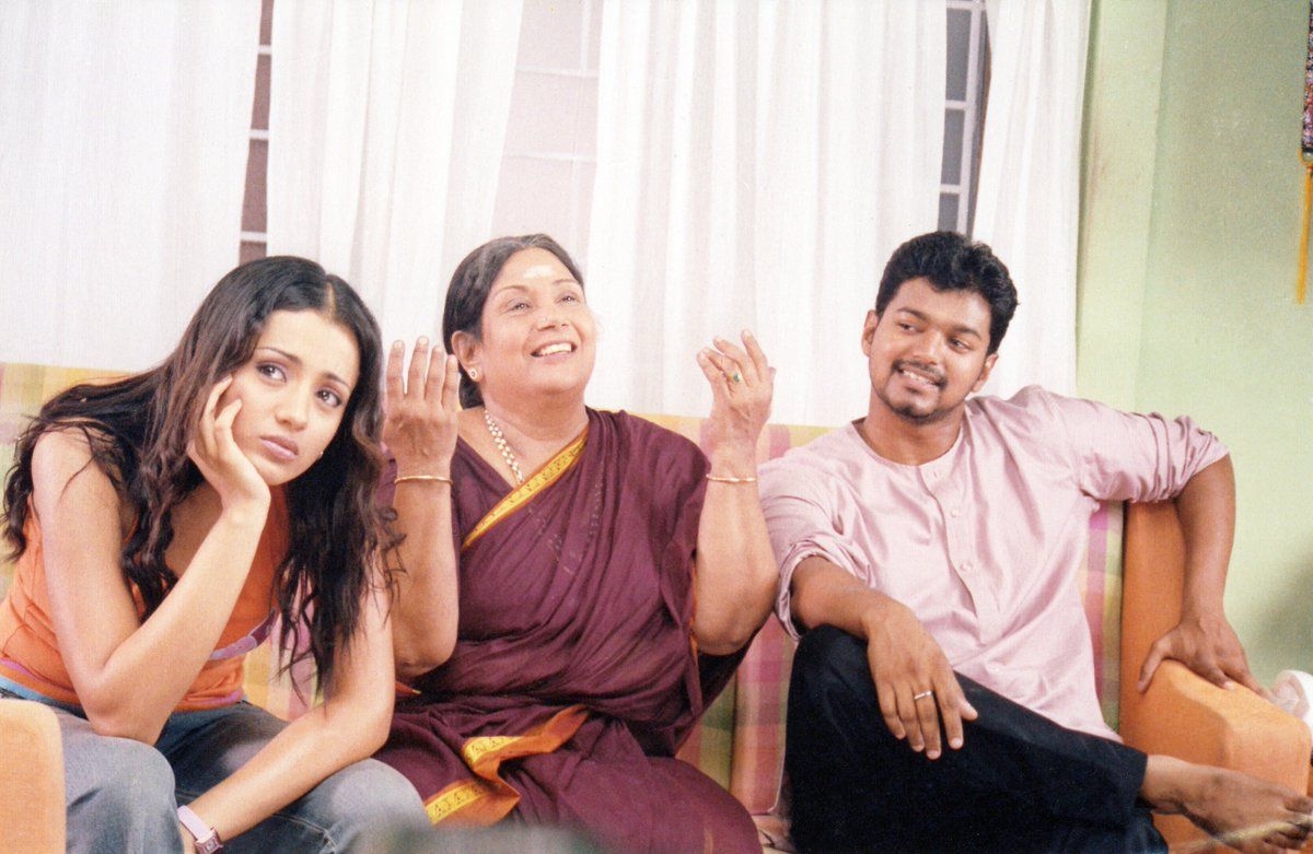 1200x790 Gajan - #Ilayathalapathy #Vijay & #Trisha in #Thirupaachi HD still, Desktop