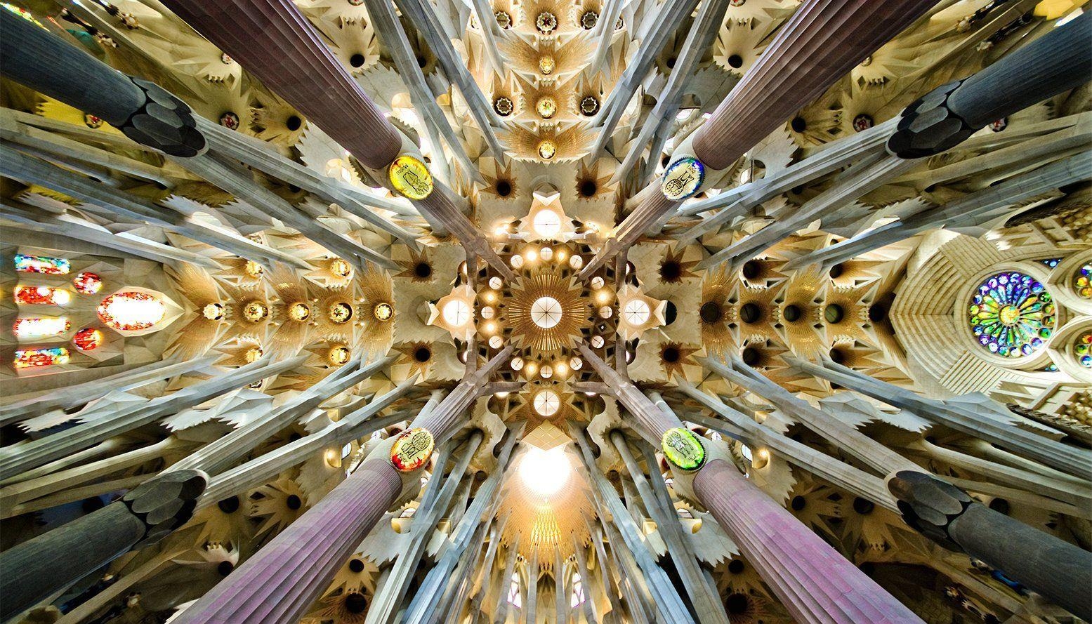 1560x890 Z Wallpaper Barcelona La Sagrada Familia Ceiling Gaudi x, Desktop